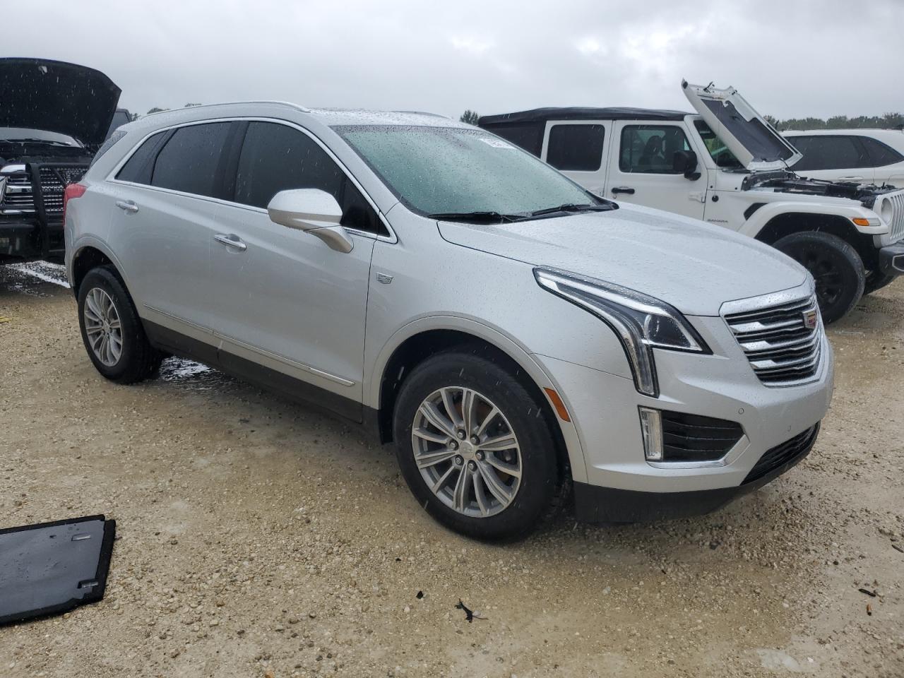 2019 Cadillac XT5 VIN 1GYKNCRS7KZ193238 Copart auction photo, water/flood damage thumbnail 4