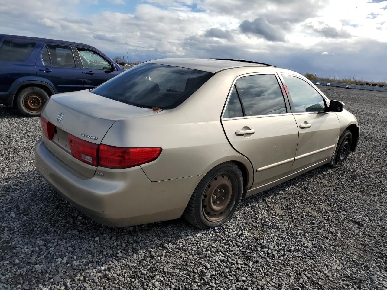 2005 Honda Accord VIN 1HGCM66565A801669 Copart auction photo, side / front end damage thumbnail 3