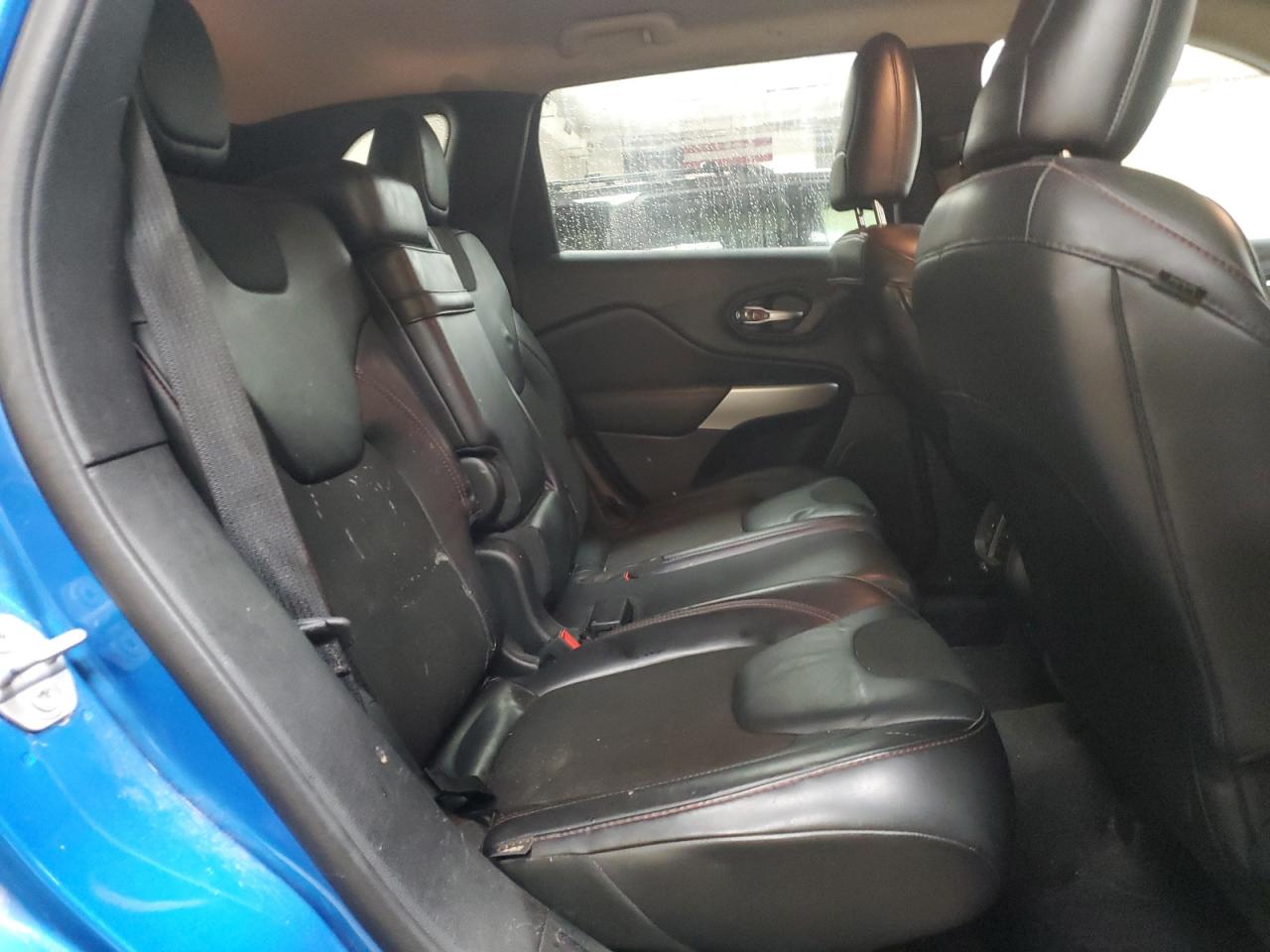 2018 Jeep Cherokee VIN 1C4PJMBB8JD505621 Copart auction photo, side / front end damage thumbnail 11