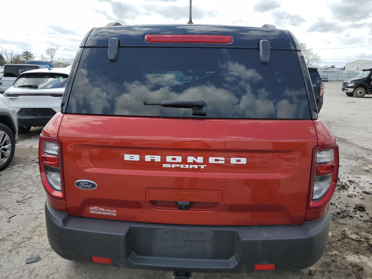 2022 Ford Bronco VIN 3FMCR9C60NRE27074 Copart auction photo, water/flood damage thumbnail 6