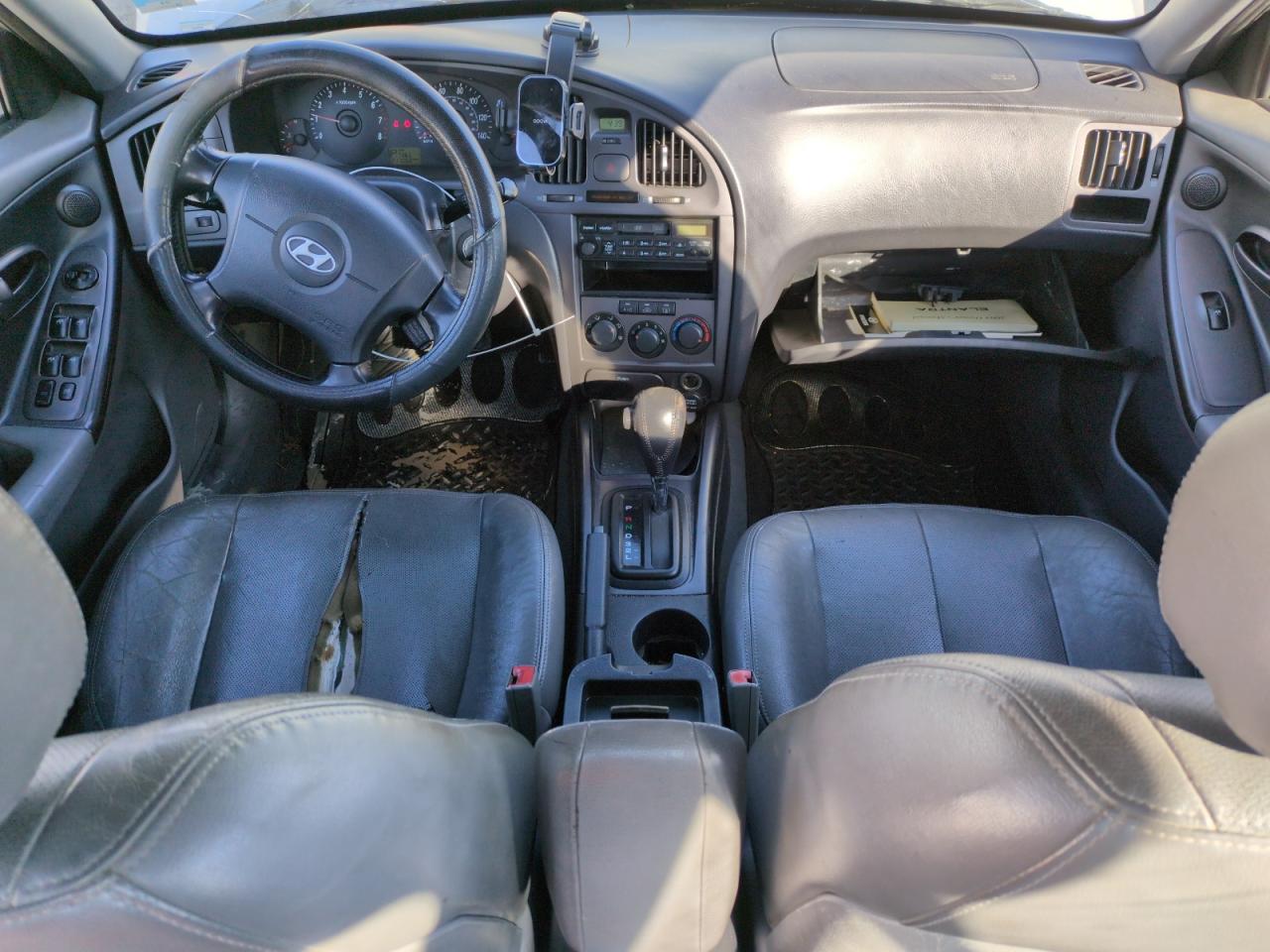 2004 Hyundai Elantra VIN KMHDN46D94U916108 Copart auction photo, rear end damage thumbnail 8