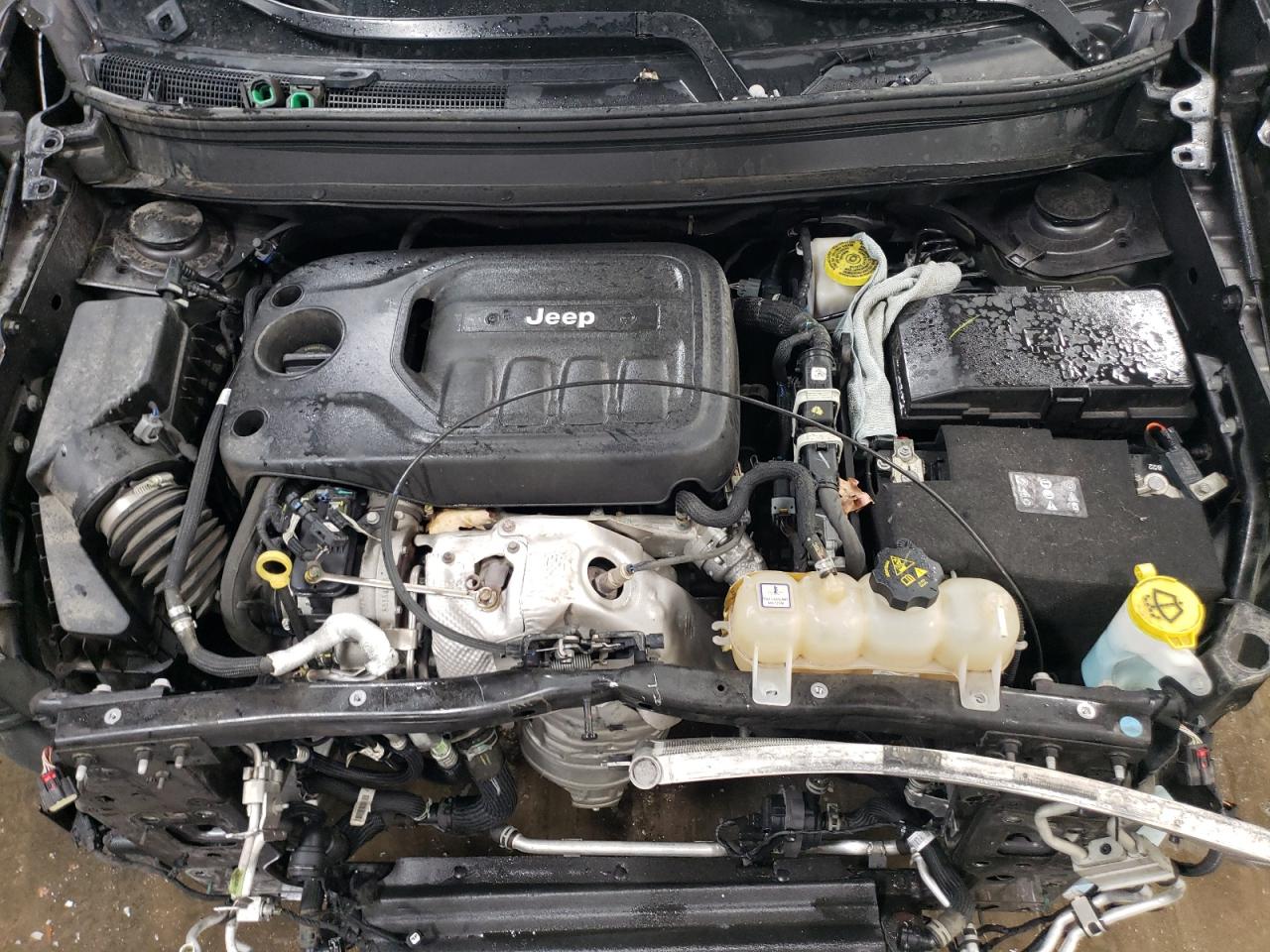 2019 Jeep Grand Cherokee VIN 1C4PJLLN2KD196233 Copart auction photo, front end damage thumbnail 11