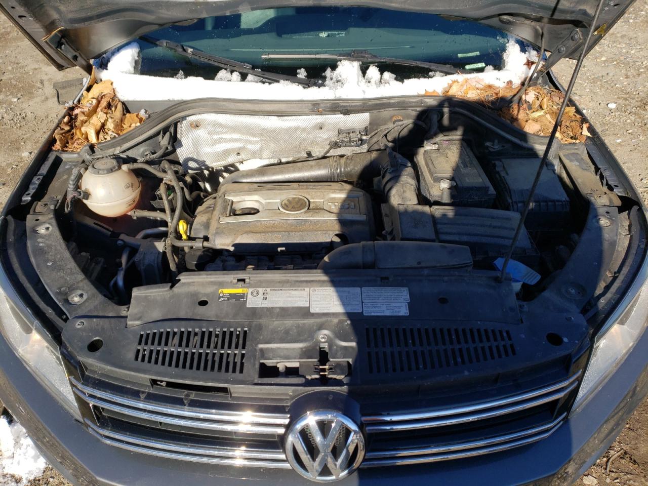 2018 Volkswagen Tiguan VIN WVGBV7AX0JK002766 Copart auction photo, undercarriage damage thumbnail 13