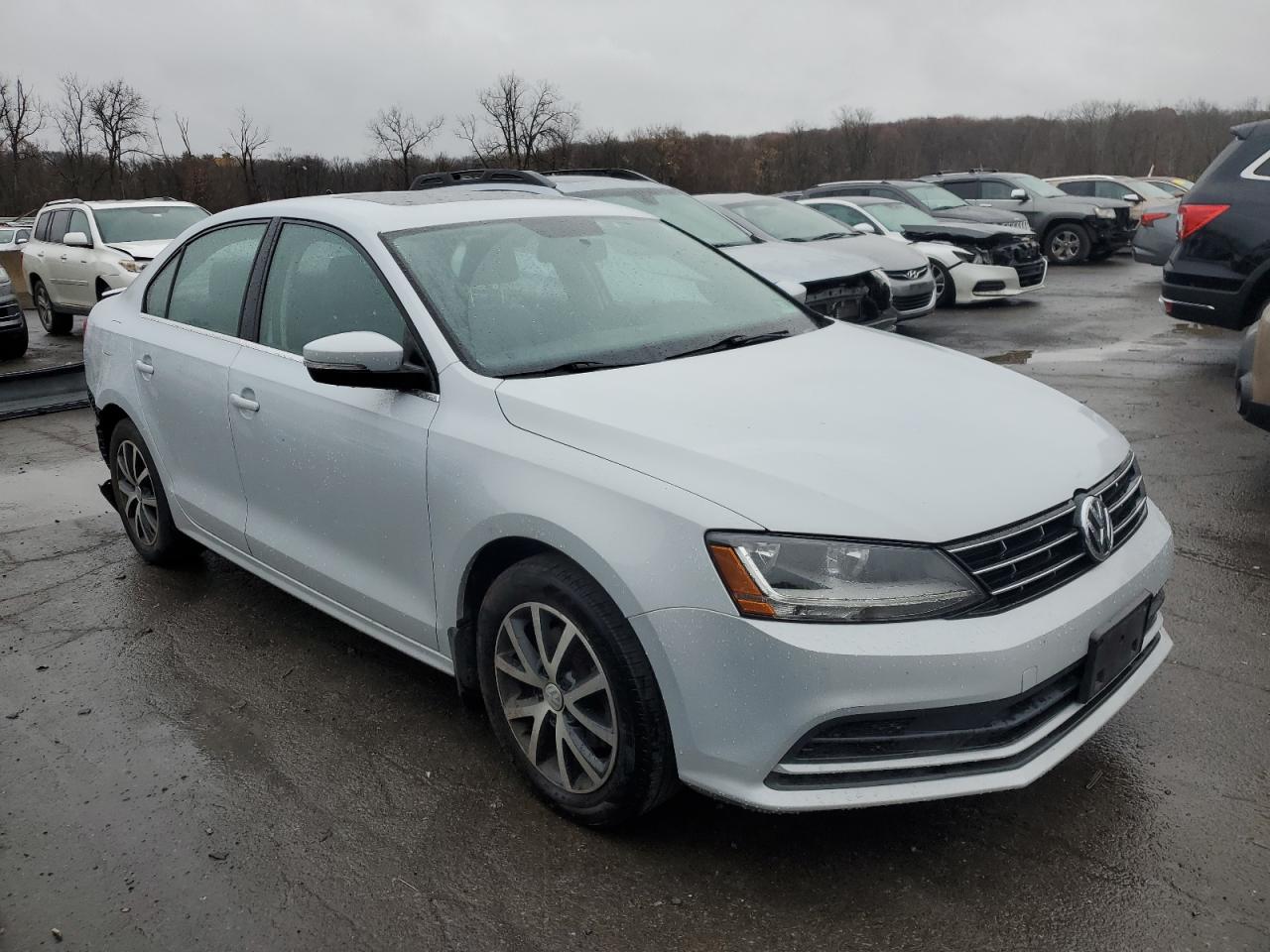 2018 Volkswagen Jetta VIN 3VWDB7AJXJM241538 Copart auction photo, rear end / minor dent/scratches damage thumbnail 4