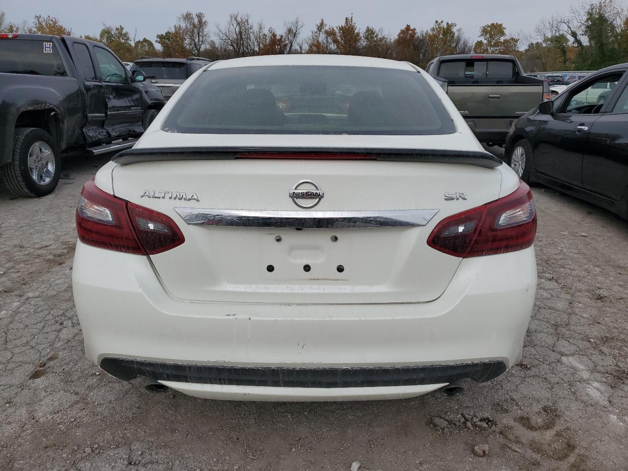 2017 Nissan Altima VIN 1N4AL3AP0HC220117 Copart auction photo, front end / rear end damage thumbnail 6
