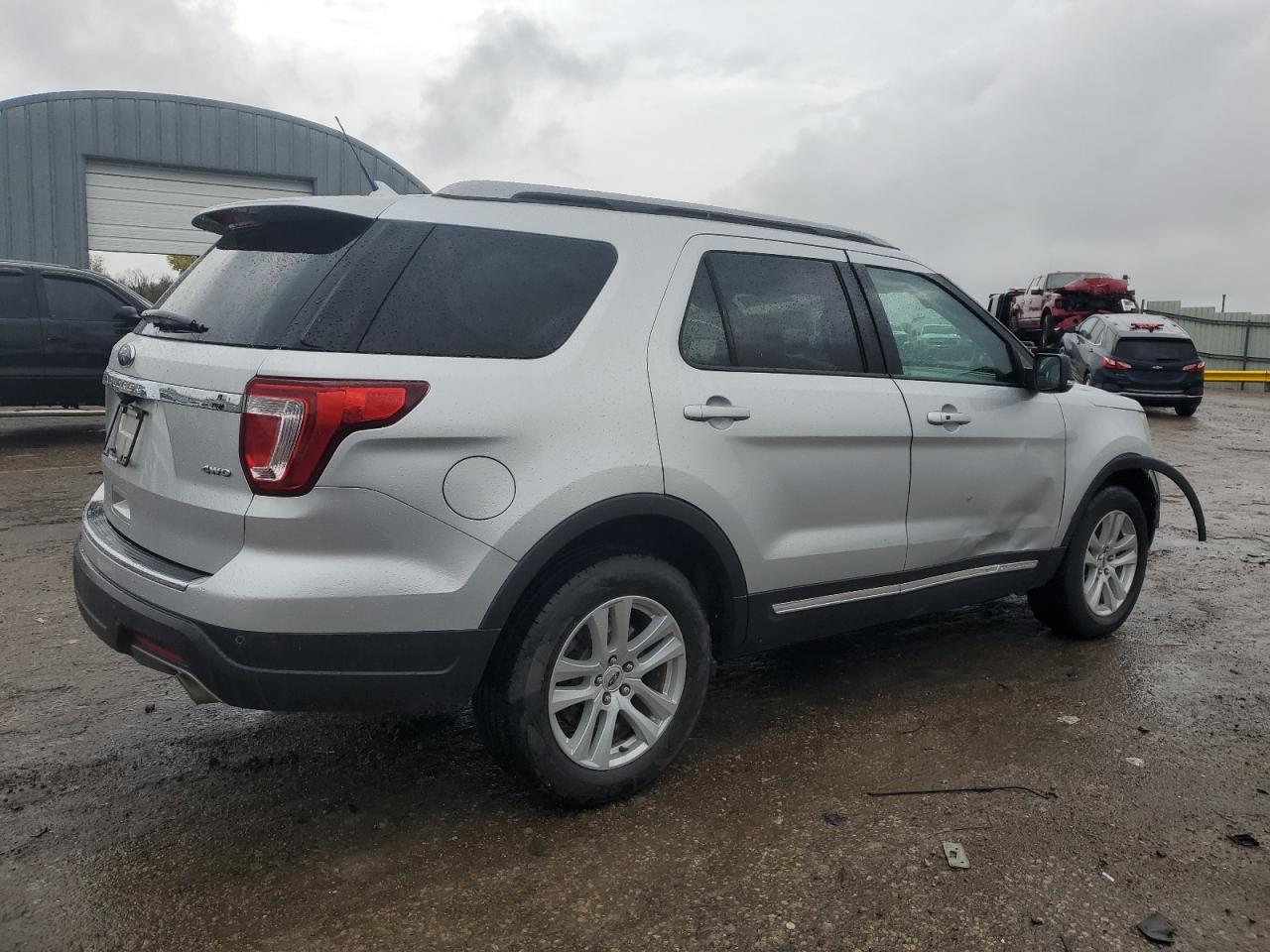 2018 Ford Explorer VIN 1FM5K8D88JGC42599 Copart auction photo, side / front end damage thumbnail 3