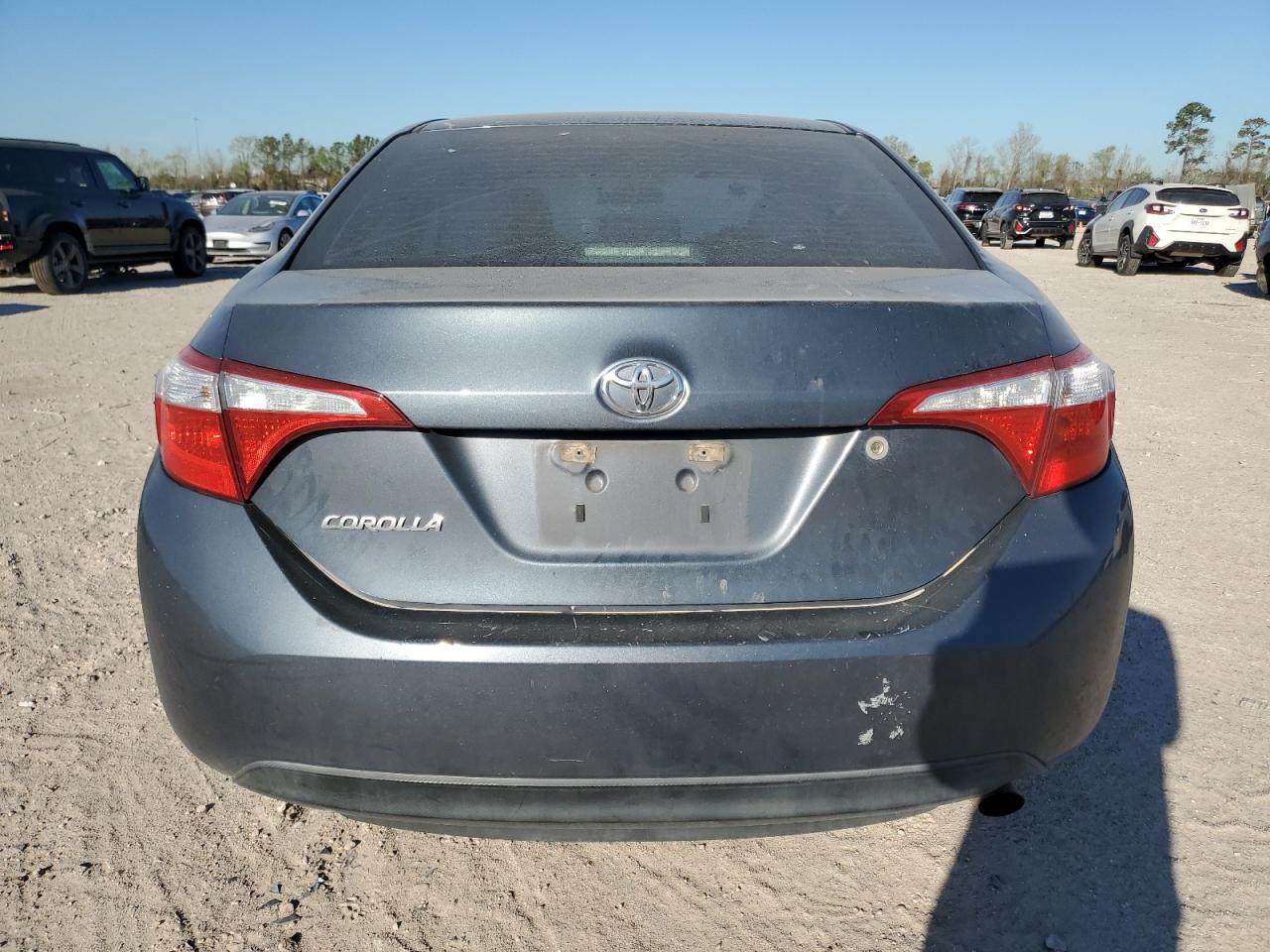 2015 Toyota Corolla VIN 5YFBURHE1FP207254 Copart auction photo, front end / side damage thumbnail 6