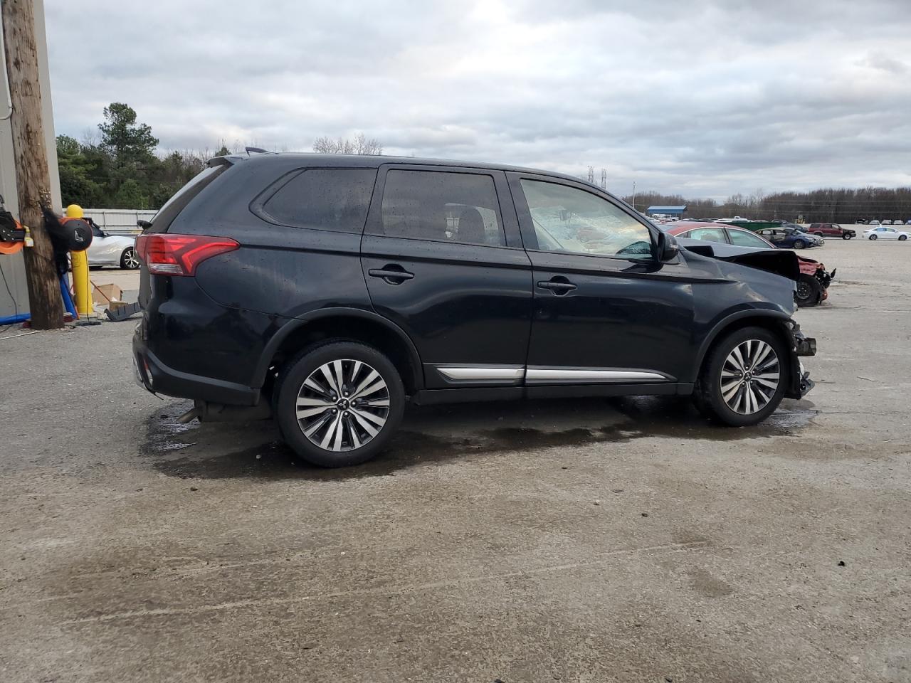 2020 Mitsubishi Outlander VIN JA4AD3A36LZ043853 Copart auction photo, front end / side damage thumbnail 3