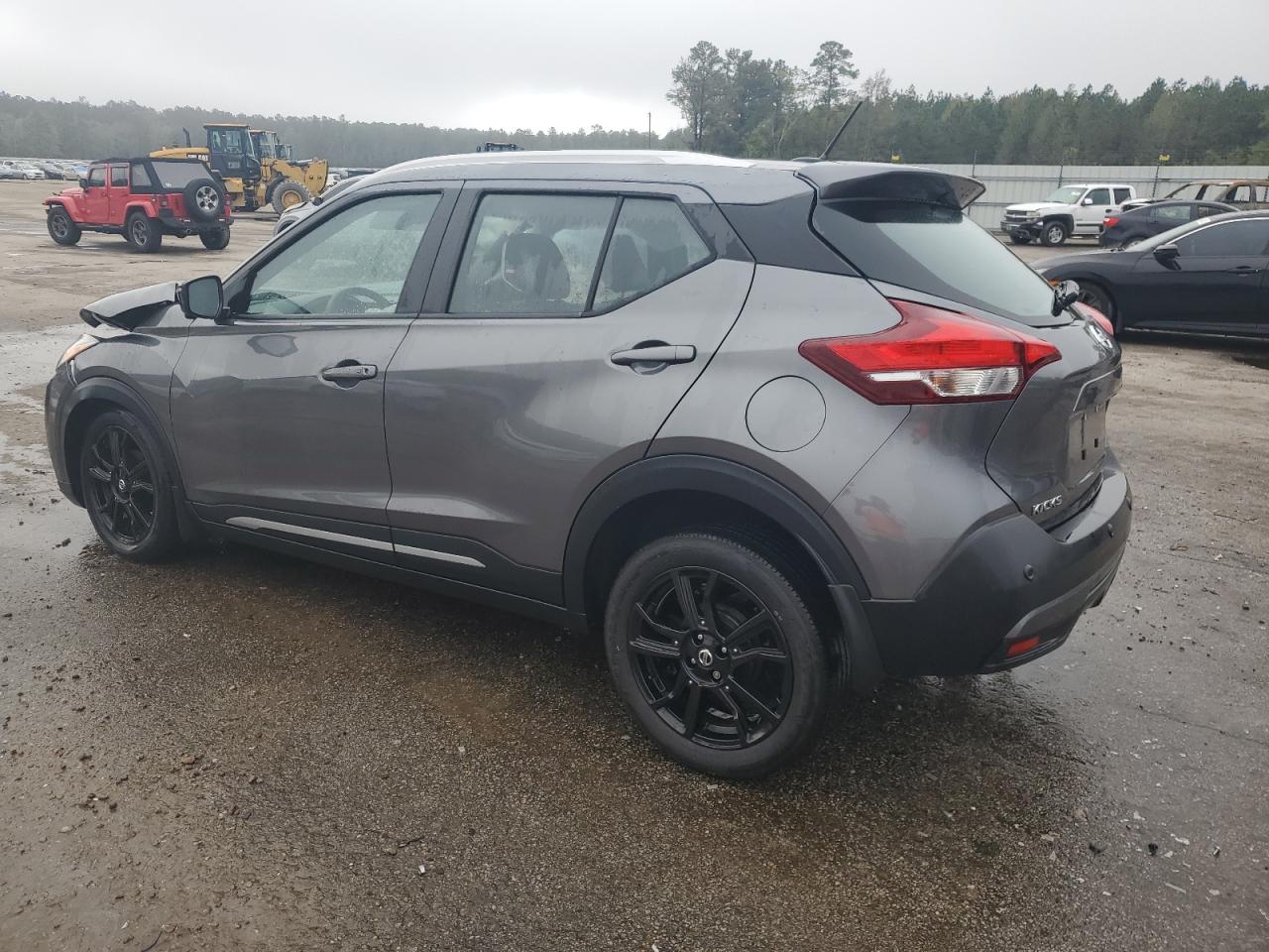 2020 Nissan Kicks VIN 3N1CP5DV5LL577368 Copart auction photo, front end damage thumbnail 2