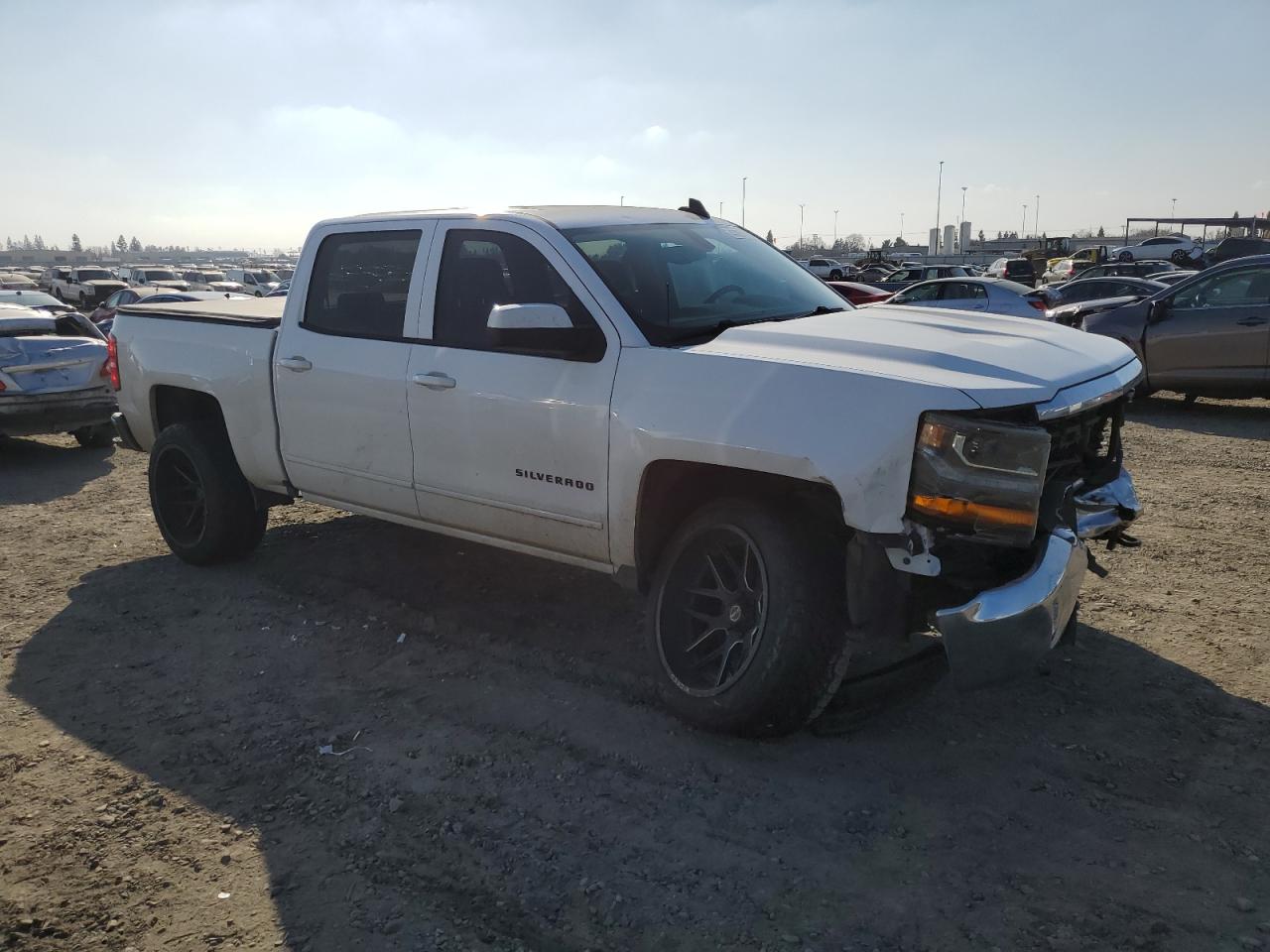 2018 Chevrolet Silverado VIN 3GCUKRER0JG233705 Copart auction photo, front end damage thumbnail 4