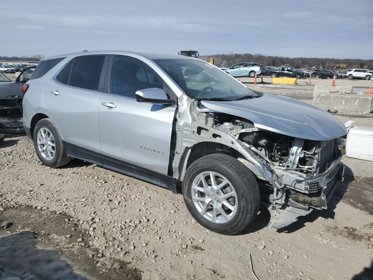 2022 Chevrolet Equinox VIN 3GNAXKEV5NL116165 Copart auction photo, front end damage thumbnail 4