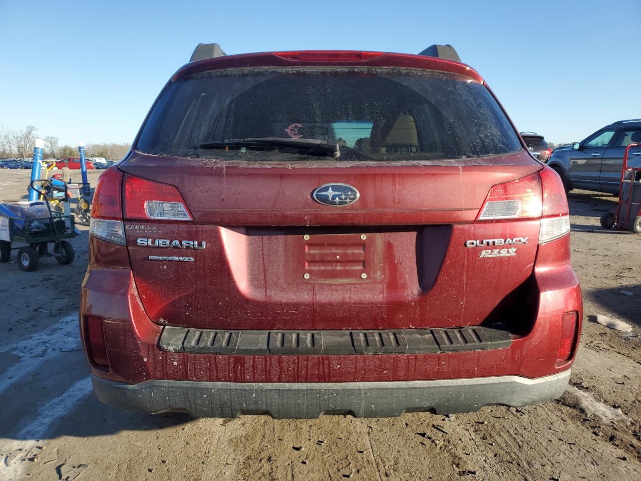 2011 Subaru Outback VIN 4S4BRBCC2B3318196 Copart auction photo, front end / minor dent/scratches damage thumbnail 6