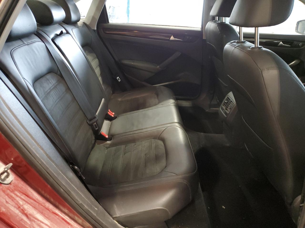 2015 Volkswagen Passat VIN 1VWCV7A37FC011212 Copart auction photo, side / hail damage thumbnail 10