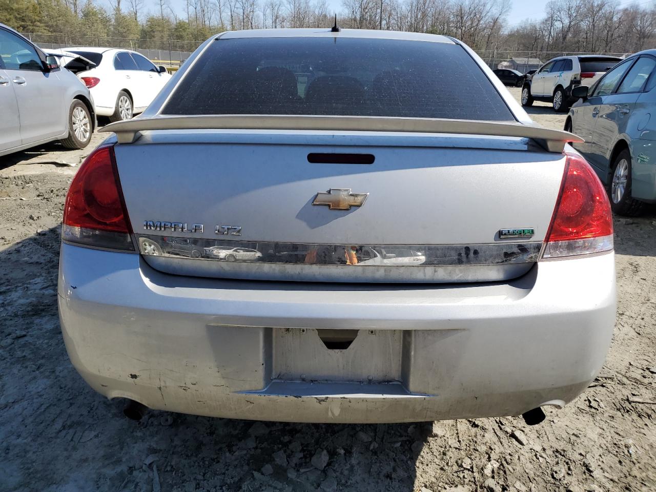 2011 Chevrolet Impala VIN 2G1WC5EM5B1173605 Copart auction photo, minor dent/scratches damage thumbnail 6
