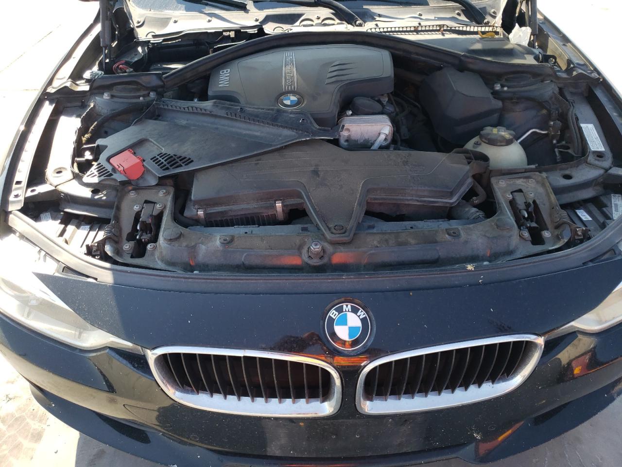 2014 BMW 3er VIN WBA3B1C59EP679668 Copart auction photo, side / rear end damage thumbnail 11