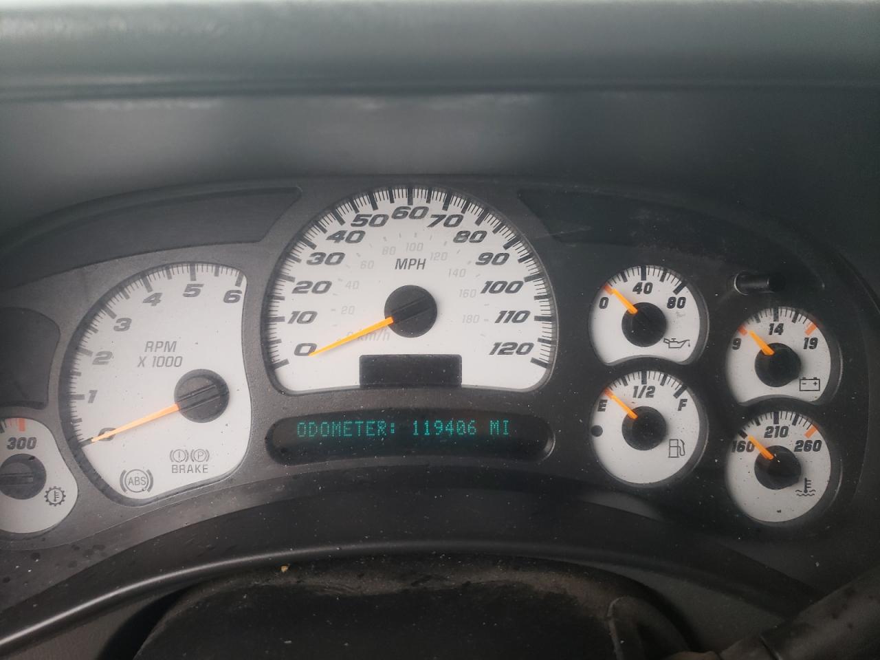 2003 Chevrolet Silverado VIN 2GCEK19N831409456 Copart auction photo, front end damage thumbnail 9