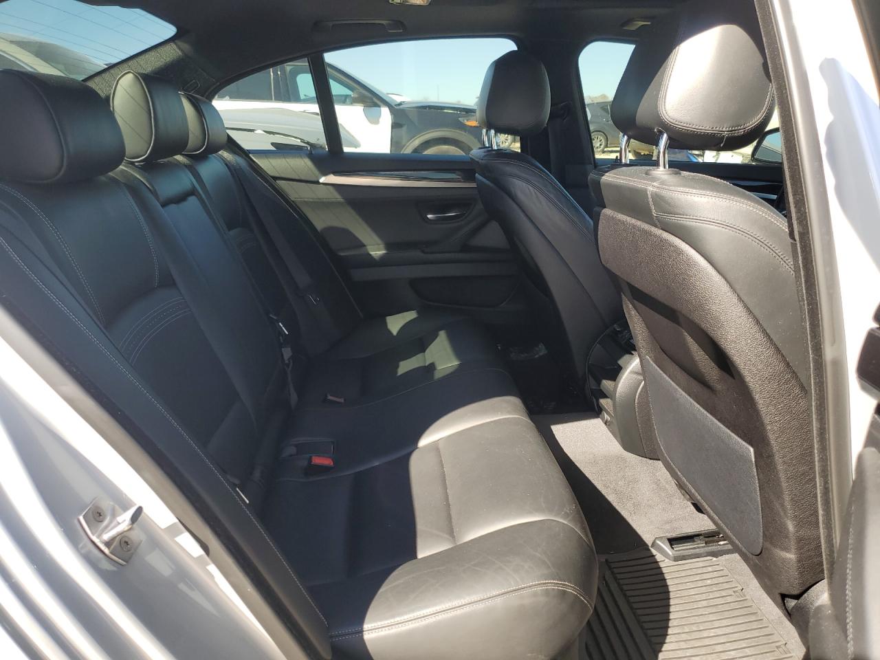 2015 BMW 5er VIN WBA5B1C55FG126462 Copart auction photo, rear end damage thumbnail 10