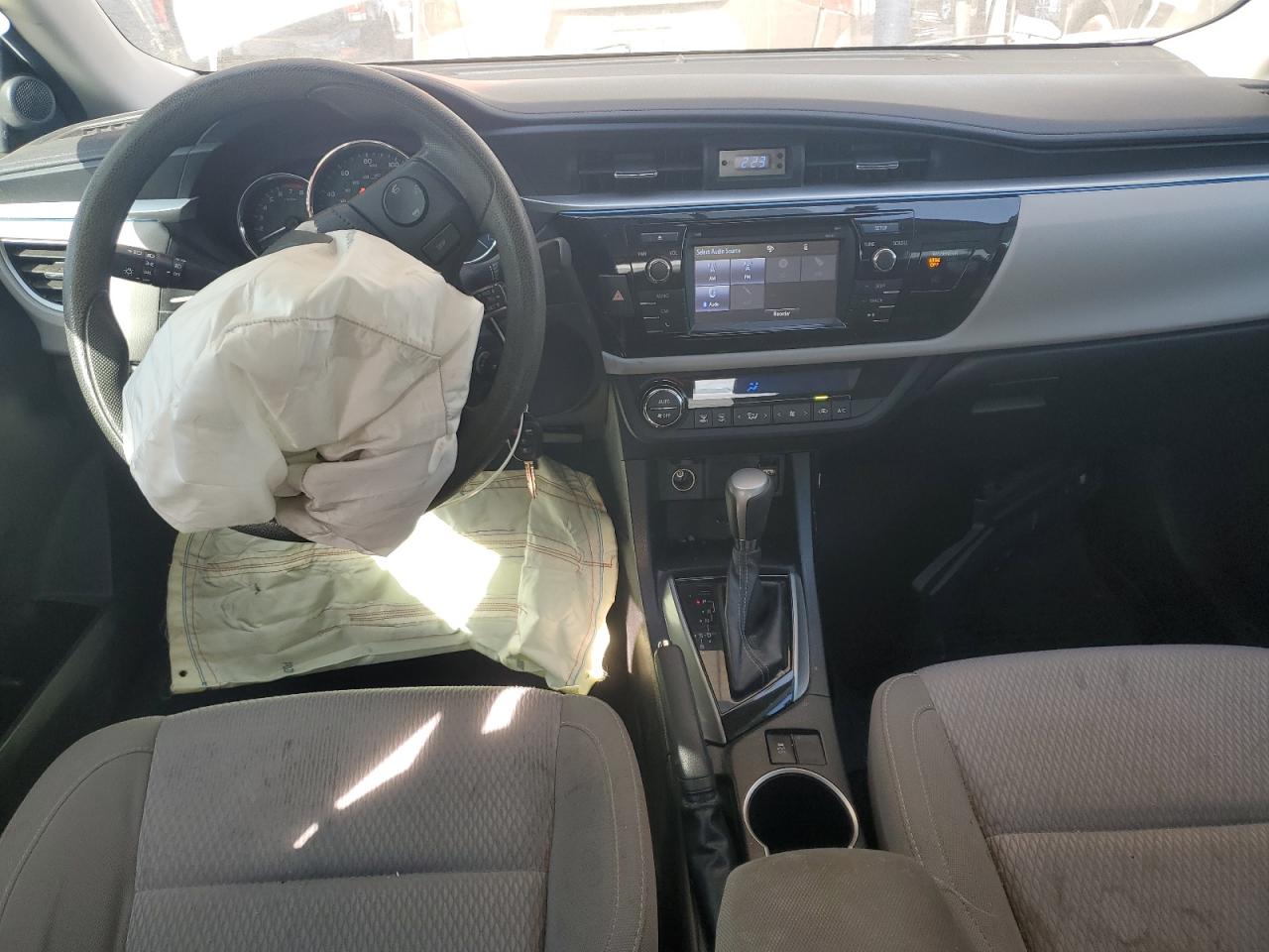 2015 Toyota Corolla VIN 5YFBURHE6FP327275 Copart auction photo, undercarriage damage thumbnail 8