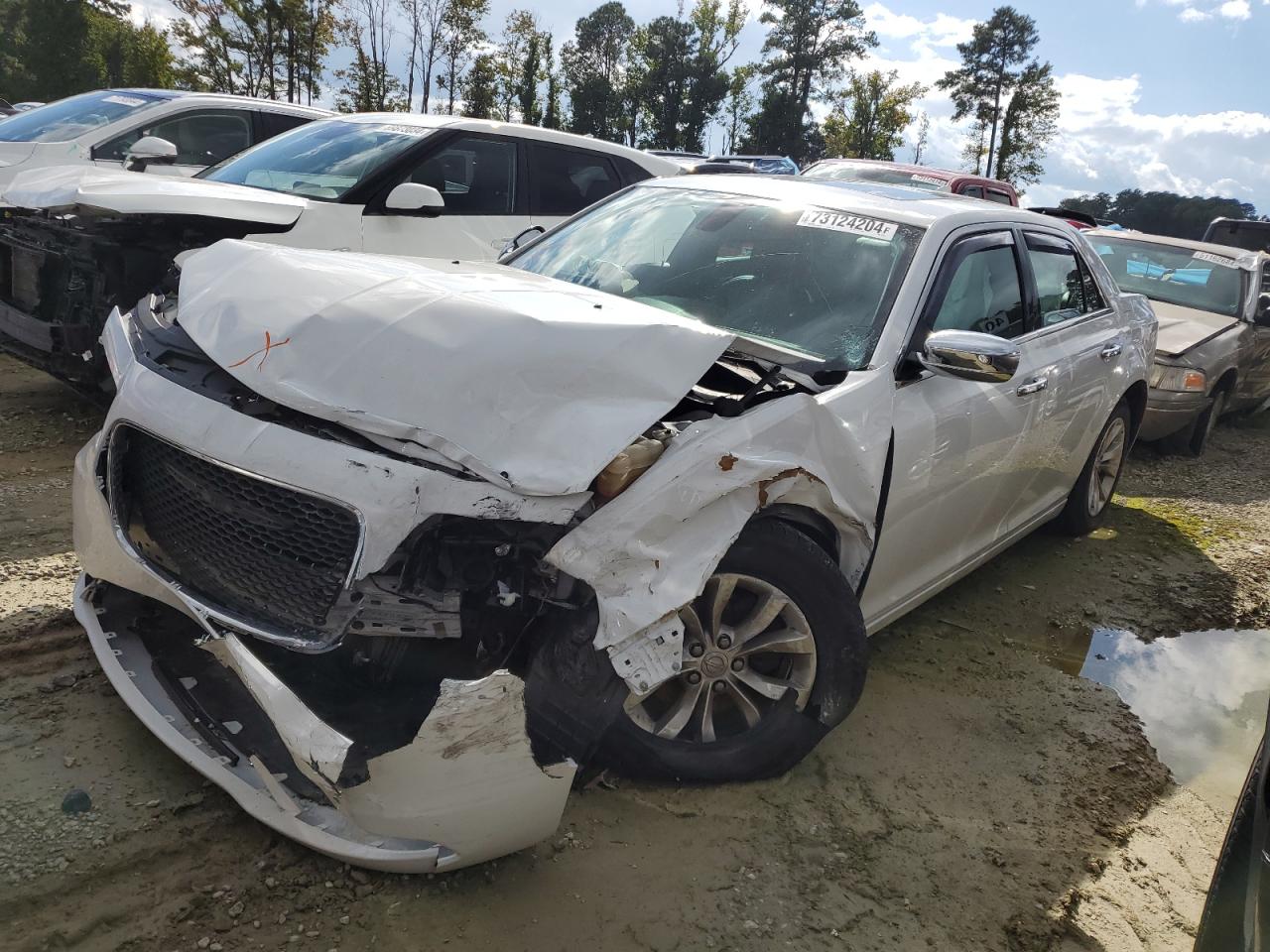 2016 Chrysler 300 VIN 2C3CCAAG9GH147515
