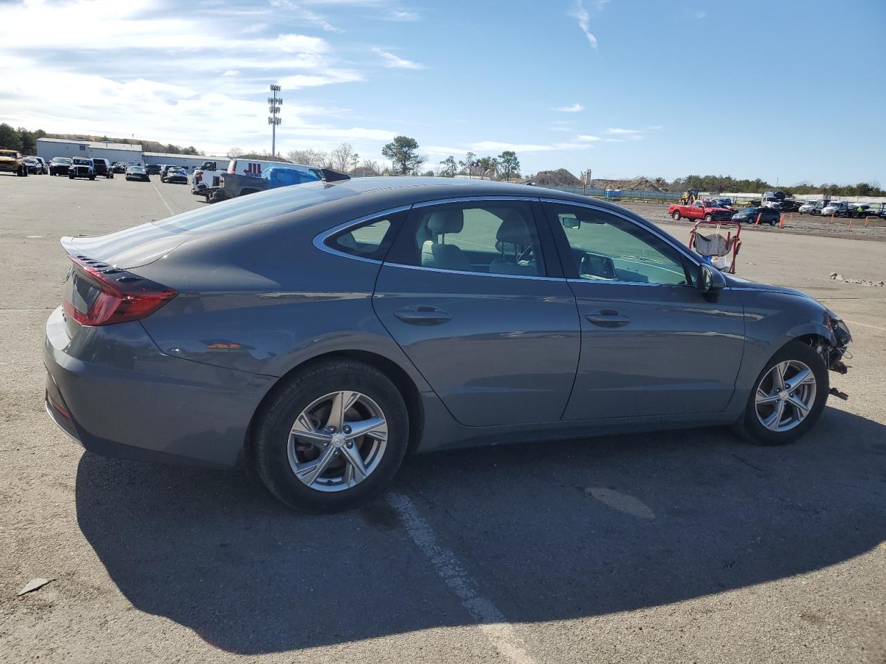 2021 Hyundai Sonata VIN 5NPEG4JA7MH130284 Copart auction photo, front end / minor dent/scratches damage thumbnail 3