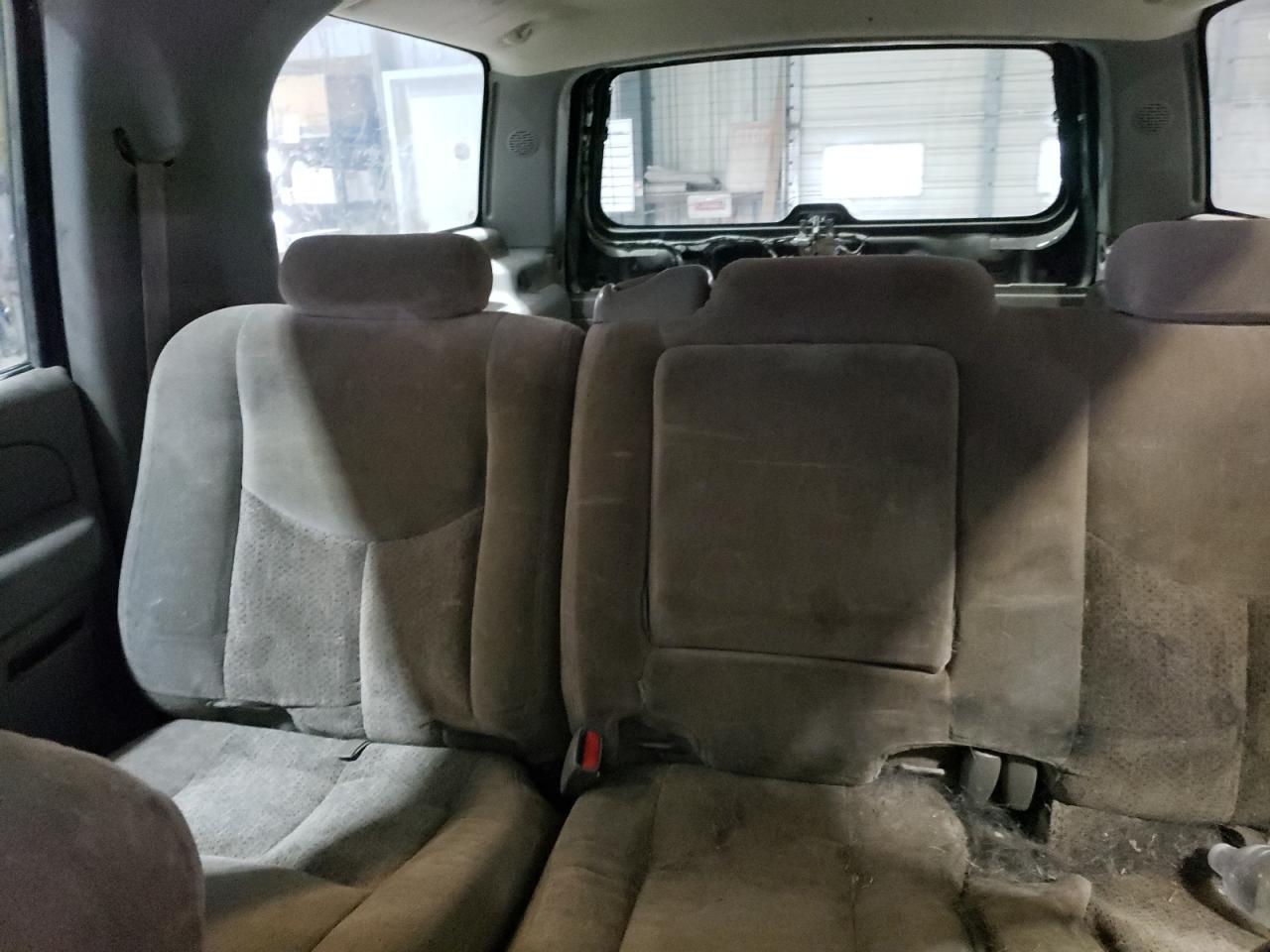 2004 Chevrolet Suburban VIN 1GNFK16Z94J234595 Copart auction photo, front end / minor dent/scratches damage thumbnail 10