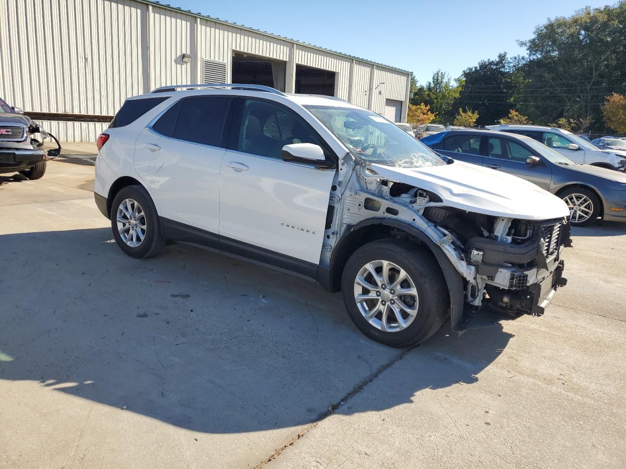 2020 Chevrolet Equinox VIN 2GNAXUEV1L6119643 Copart auction photo, front end damage thumbnail 4