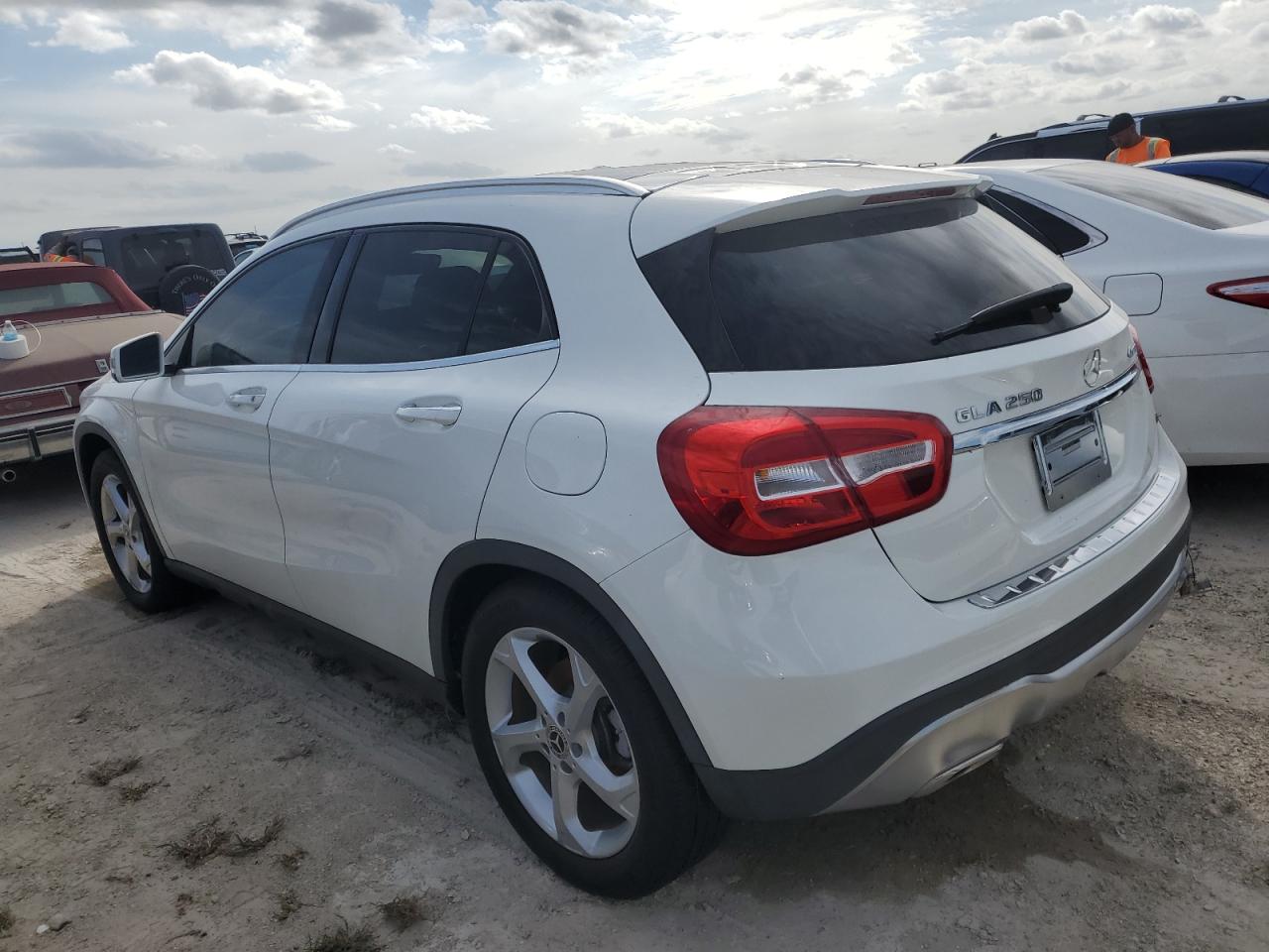 2020 Mercedes-Benz GLA-klasse VIN WDCTG4GB3LU026204 Copart auction photo, water/flood damage thumbnail 2