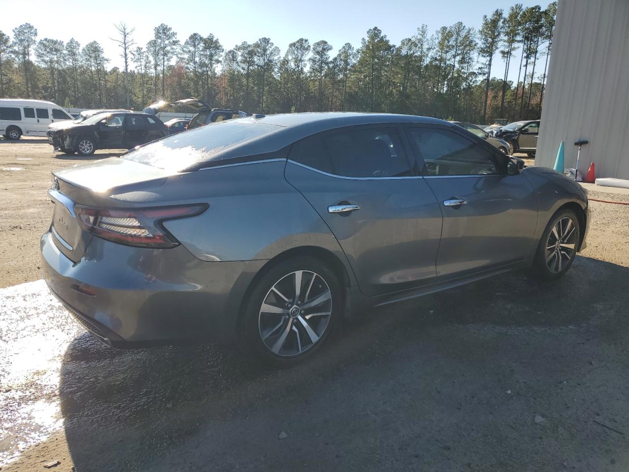 2019 Nissan Maxima VIN 1N4AA6AV4KC370308 Copart auction photo, all over damage thumbnail 3