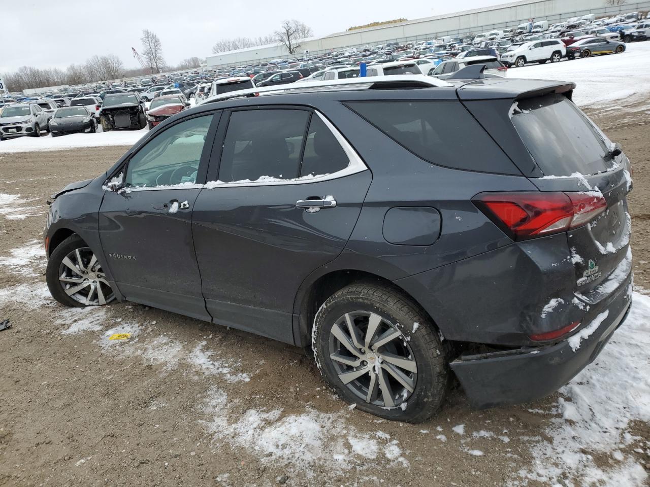 2022 Chevrolet Equinox VIN 3GNAXNEV3NS236165 Copart auction photo, front end damage thumbnail 2