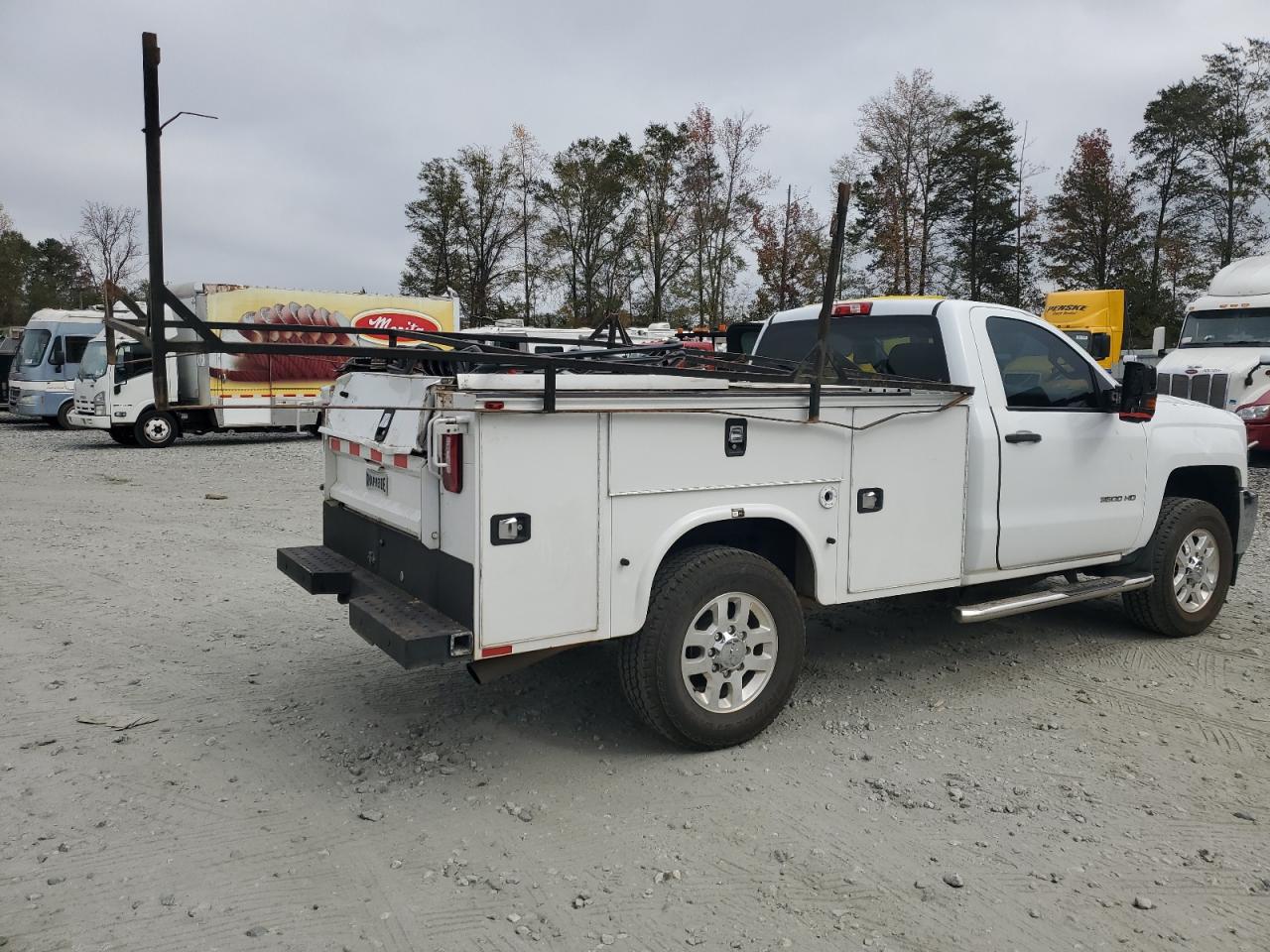 2018 Chevrolet Silverado VIN 1GB3CYCG2JZ268576 Copart auction photo, rear end damage thumbnail 3