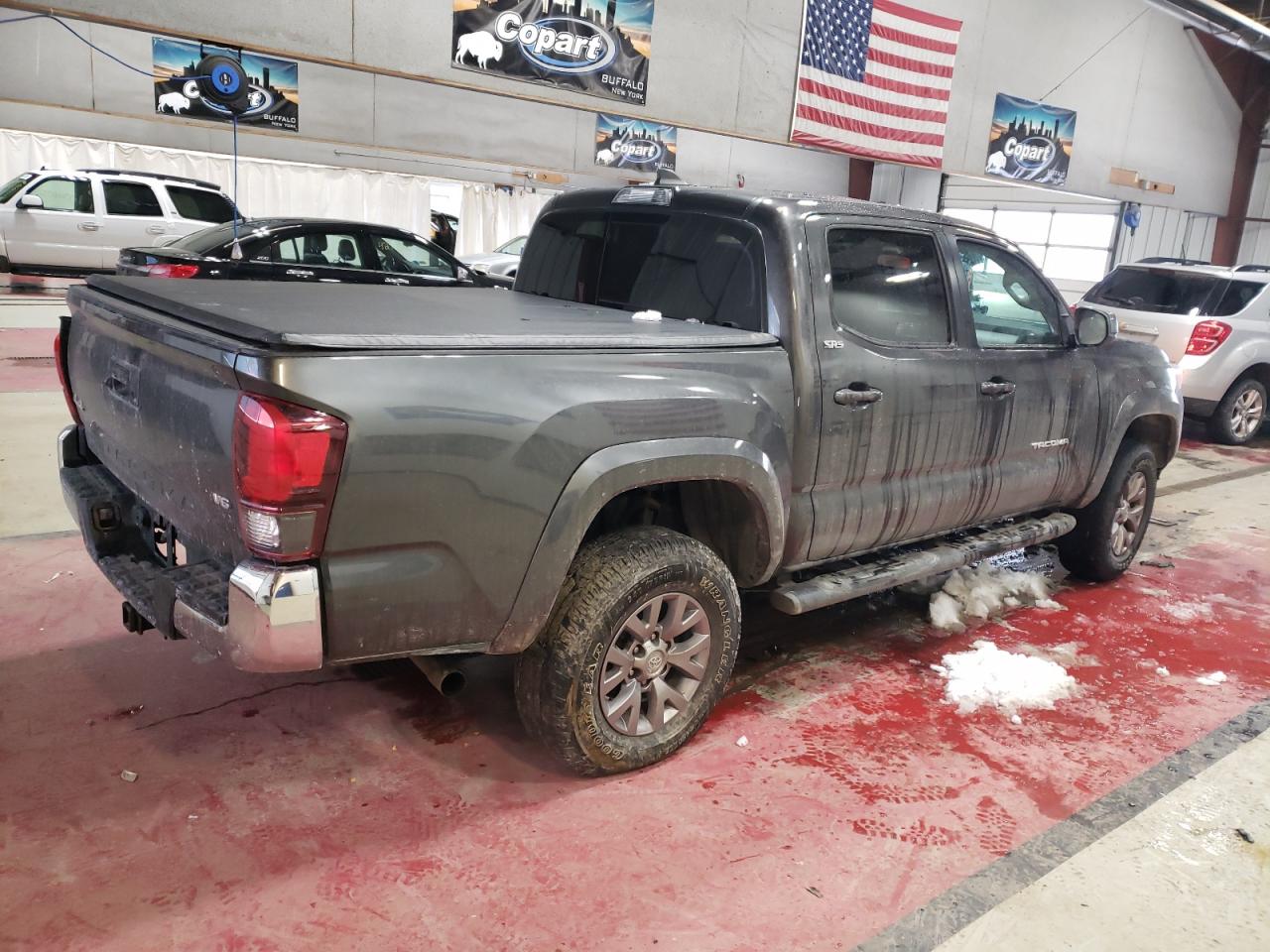 2018 Toyota Tacoma VIN 3TMCZ5AN6JM136707 Copart auction photo, side damage thumbnail 3