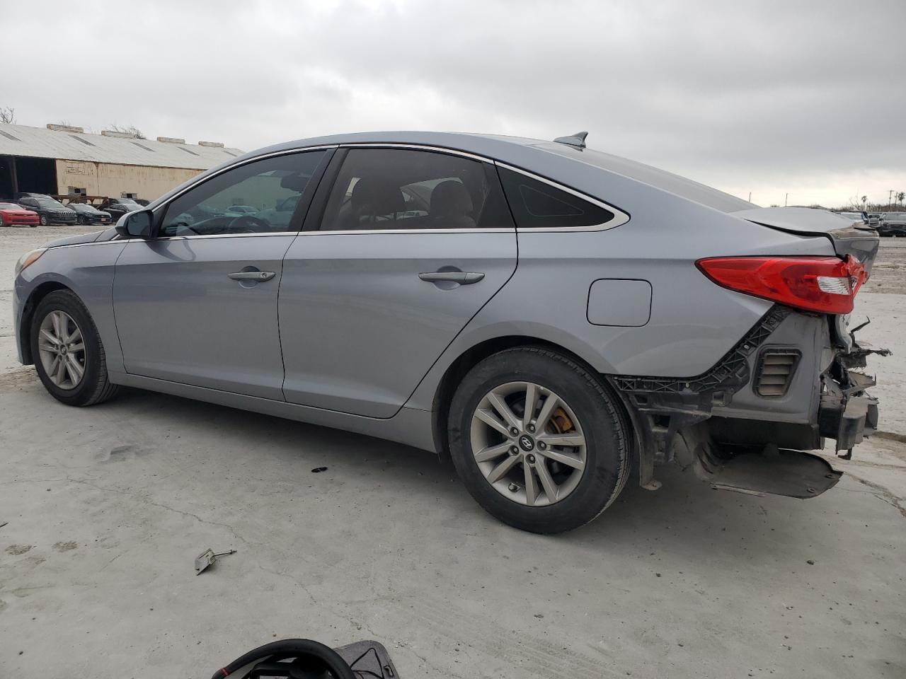 2016 Hyundai Sonata VIN 5NPE24AF4GH351419 Copart auction photo, rear end damage thumbnail 2