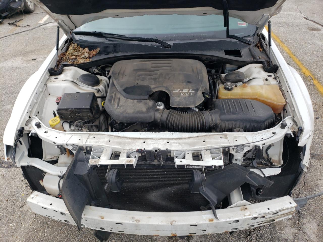 2011 Chrysler 300 VIN 2C3CA5CG1BH592429 Copart auction photo, front end damage thumbnail 12