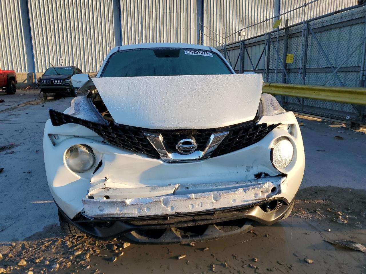 2017 Nissan Juke VIN JN8AF5MV9HT754681 Copart auction photo, front end damage thumbnail 5