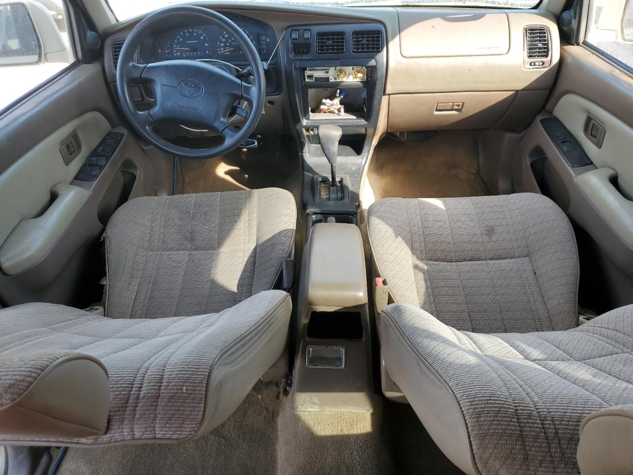 1998 Toyota 4Runner VIN JT3GN86R4W0076760 Copart auction photo, front end / mechanical damage thumbnail 8