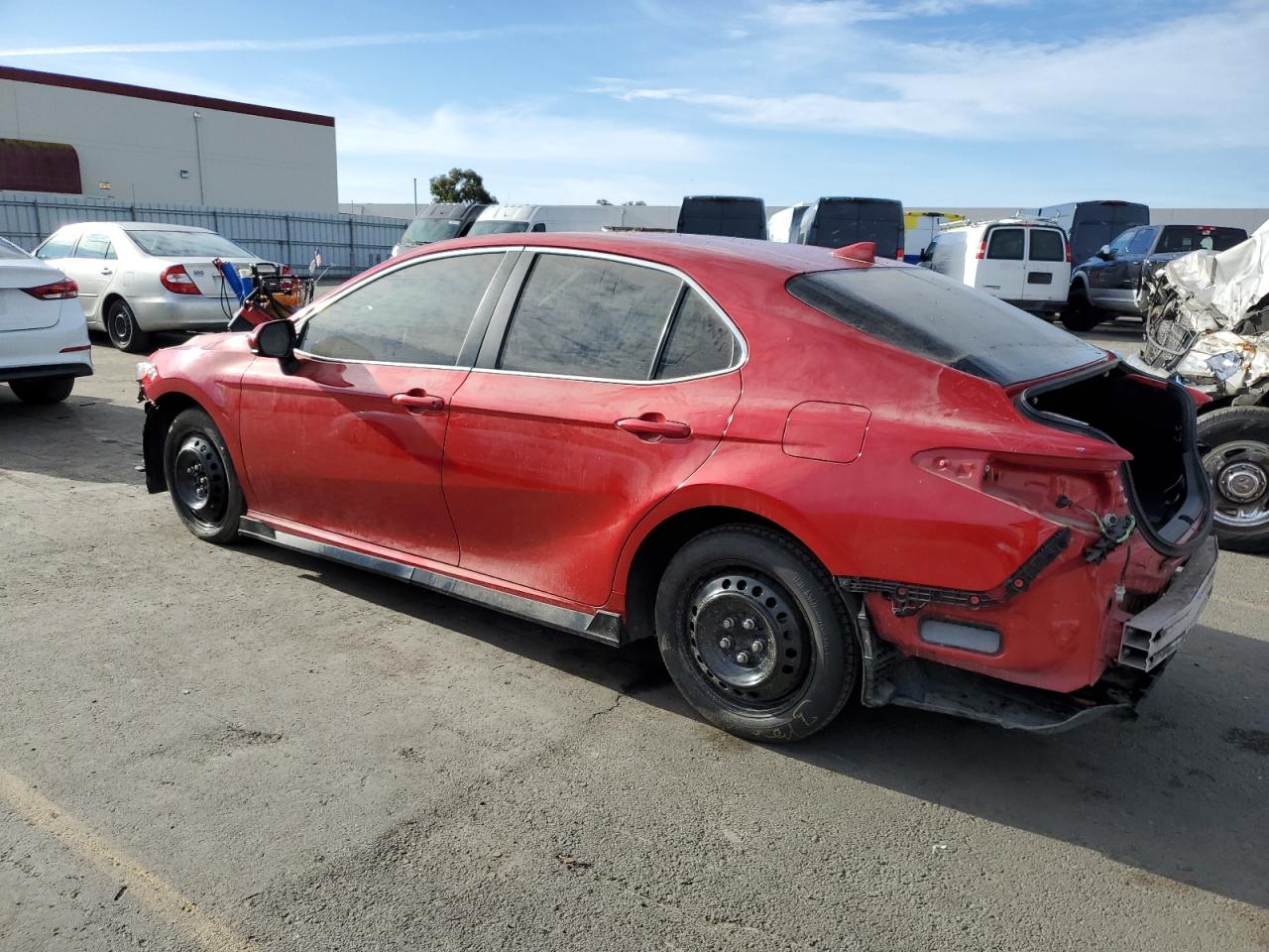 2020 Toyota Camry VIN 4T1G11AKXLU369779 Copart auction photo, front end / rear end damage thumbnail 2
