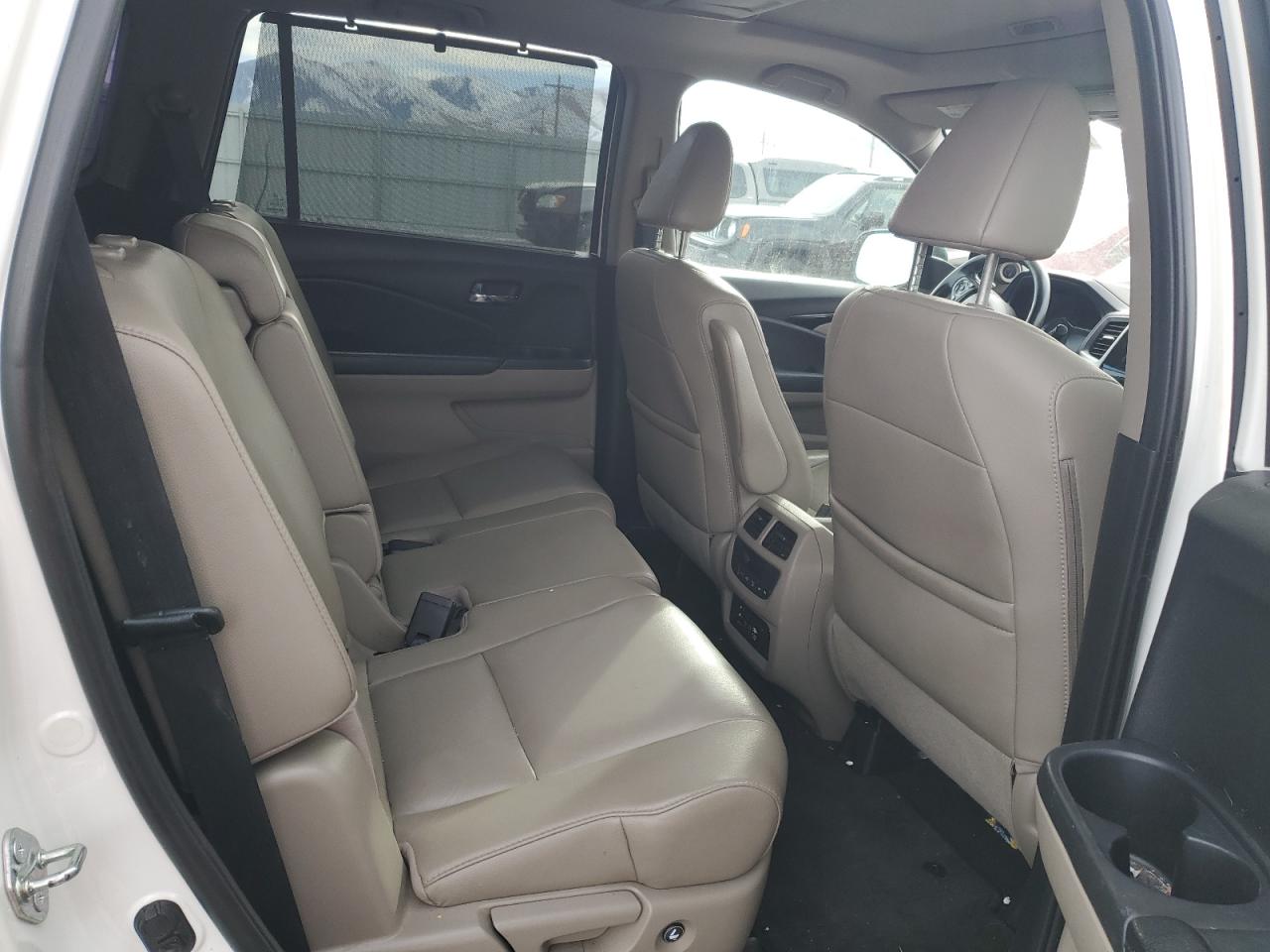 2016 Honda Pilot VIN 5FNYF5H9XGB040180 Copart auction photo, front end damage thumbnail 10