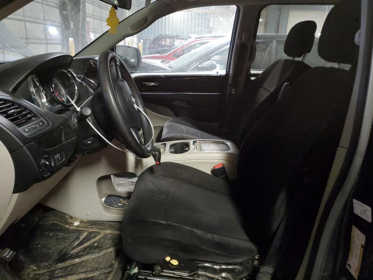 2013 Dodge Caravan VIN 2C4RDGCG2DR635763 Copart auction photo, all over / minor dent/scratches damage thumbnail 7