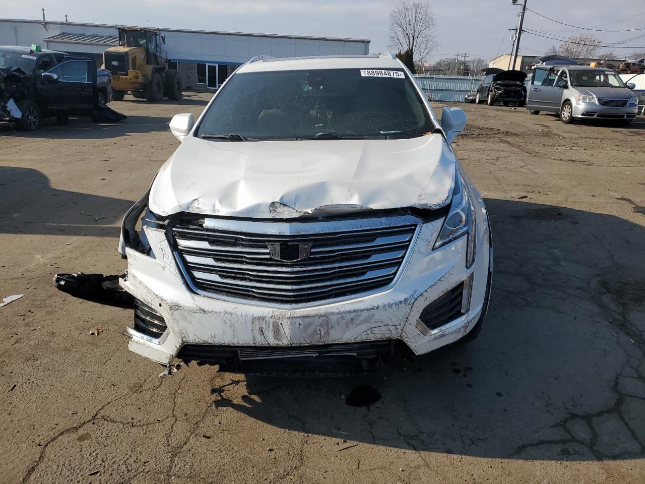 2018 Cadillac XT5 VIN 1GYKNDRS1JZ186659 Copart auction photo, front end damage thumbnail 5