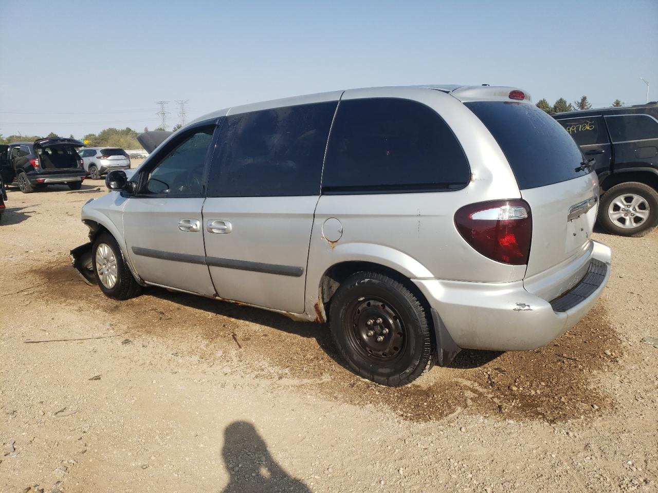 2007 Chrysler Town & Country VIN 1A4GJ45R37B120703 Copart auction photo, front end / minor dent/scratches damage thumbnail 2