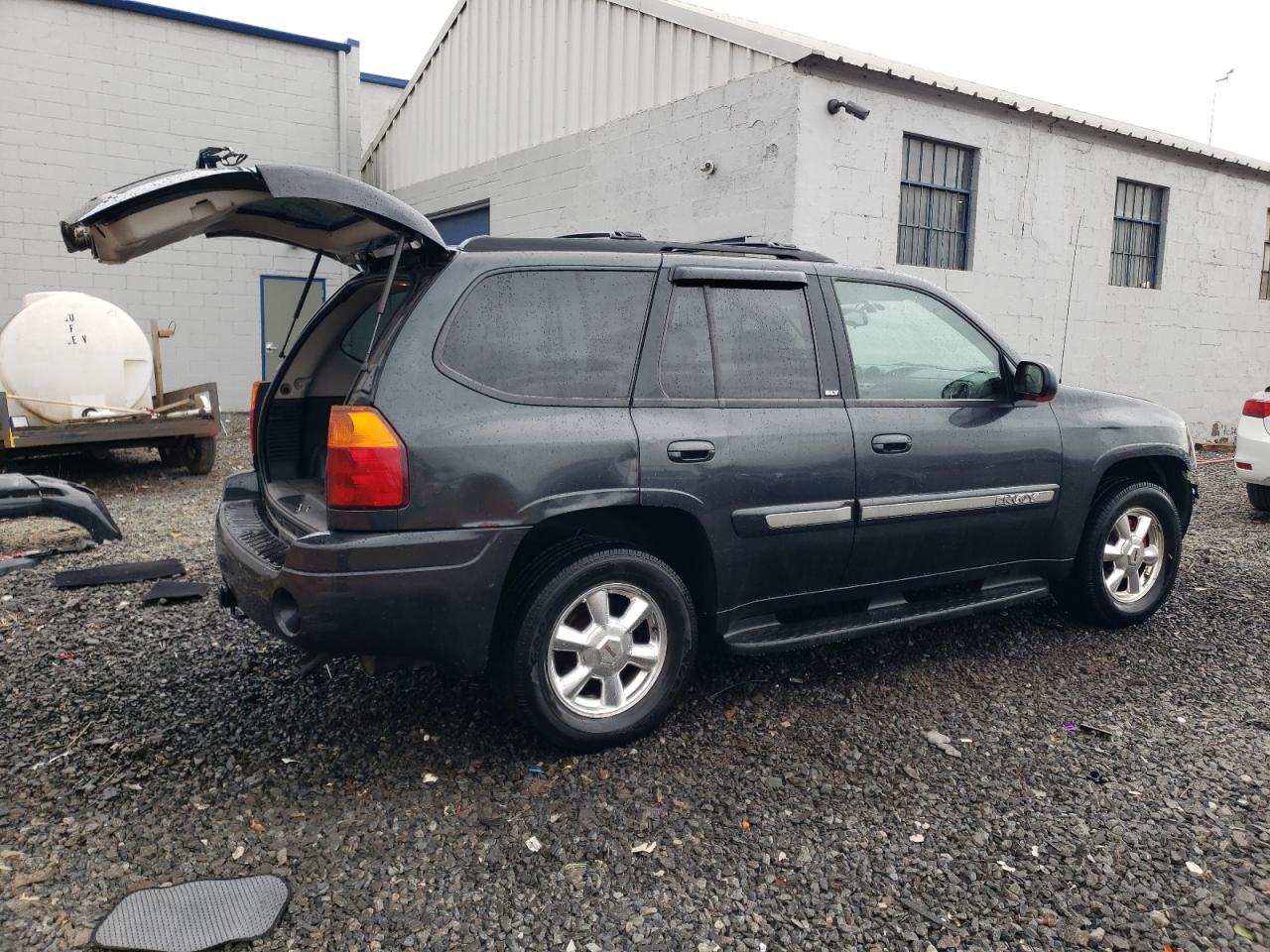 2005 GMC Envoy VIN 1GKDT13S052226910 Copart auction photo, front end damage thumbnail 3