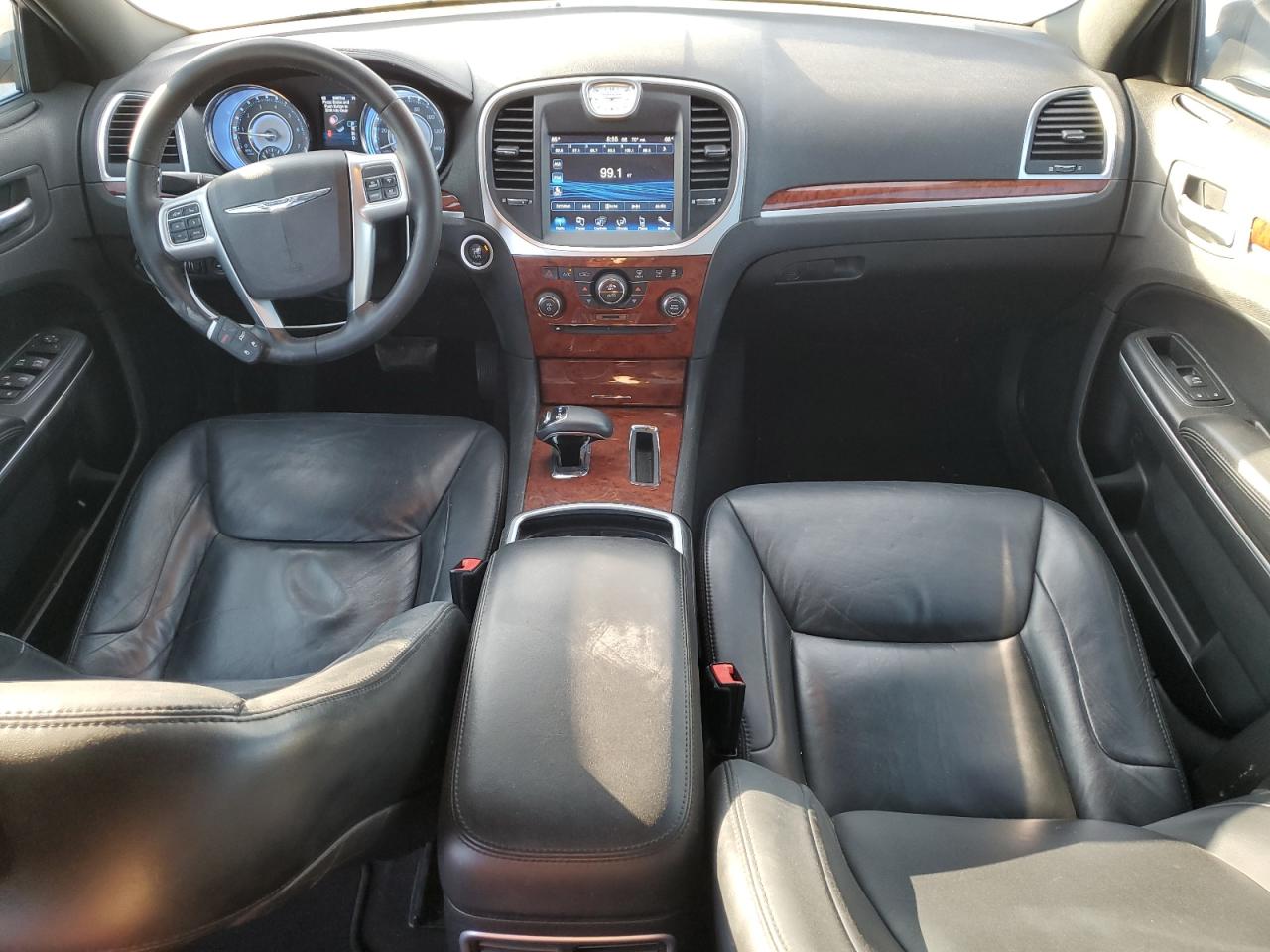 2013 Chrysler 300 VIN 2C3CCAAG7DH527089 Copart auction photo, rear end / minor dent/scratches damage thumbnail 8