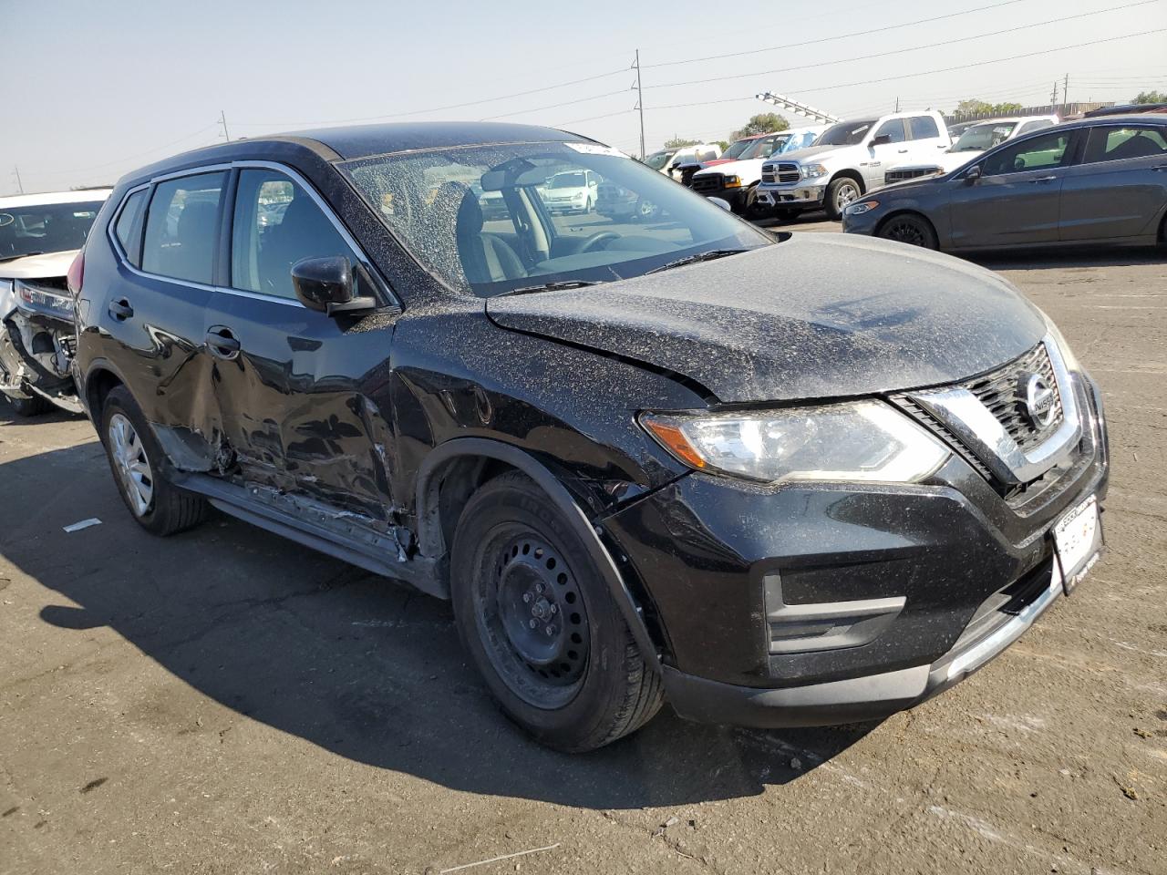 2017 Nissan Rogue VIN JN8AT2MV5HW264163 Copart auction photo, side damage thumbnail 4