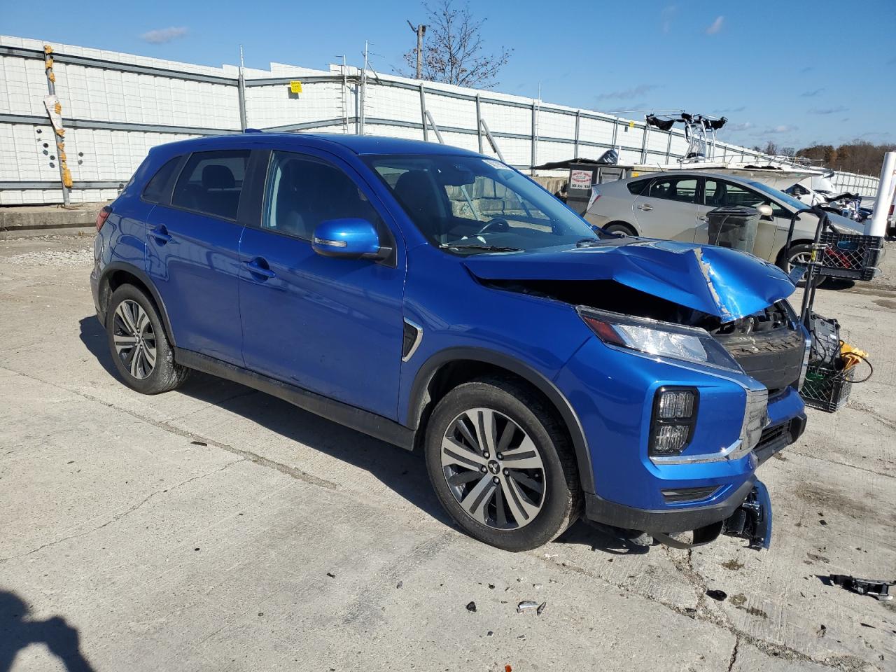 2021 Mitsubishi Outlander VIN JA4ARUAU9MU020999 Copart auction photo, front end damage thumbnail 4