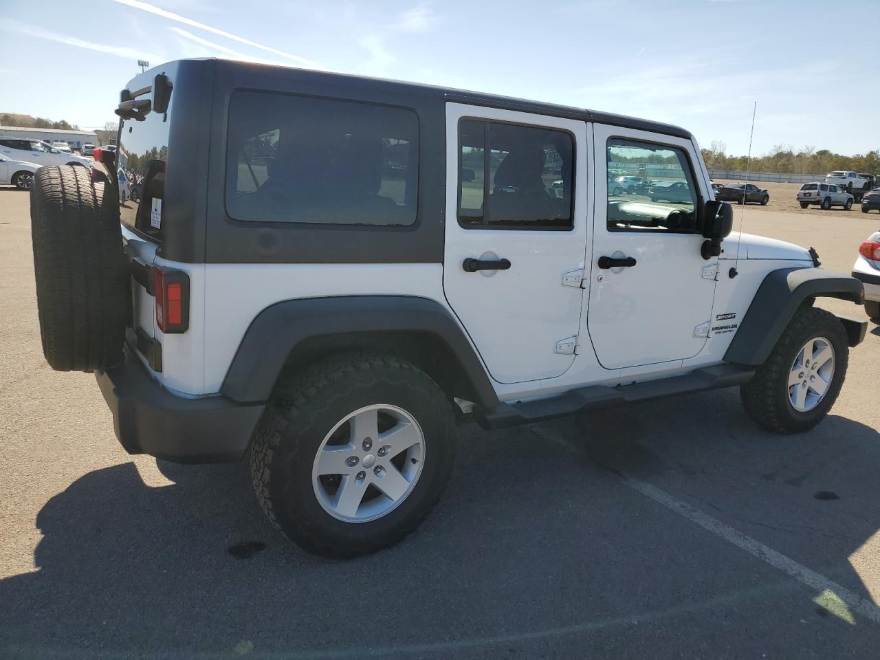 2017 Jeep Wrangler VIN 1C4HJWDG7HL730220 Copart auction photo, front end / minor dent/scratches damage thumbnail 3
