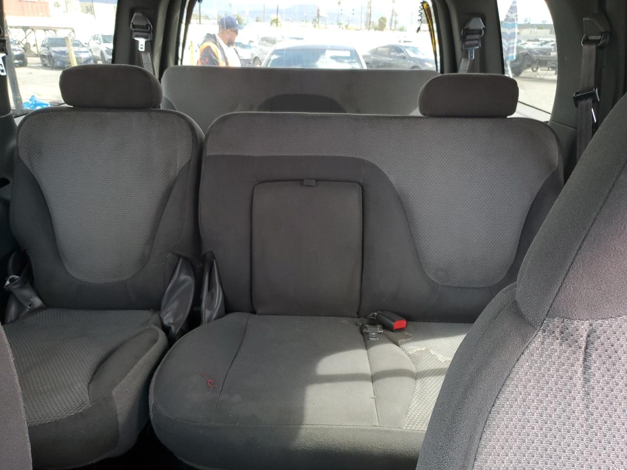 2002 Ford Expedition VIN 1FMRU15L92LA84384 Copart auction photo, rear end damage thumbnail 10