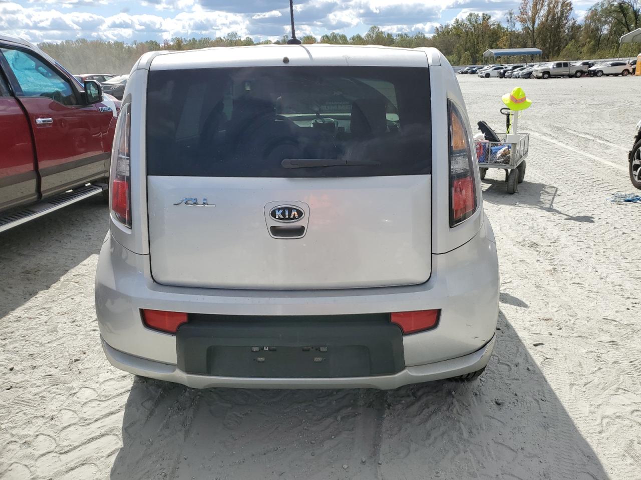 2011 KIA Soul VIN KNDJT2A24B7339765 Copart auction photo, front end damage thumbnail 6