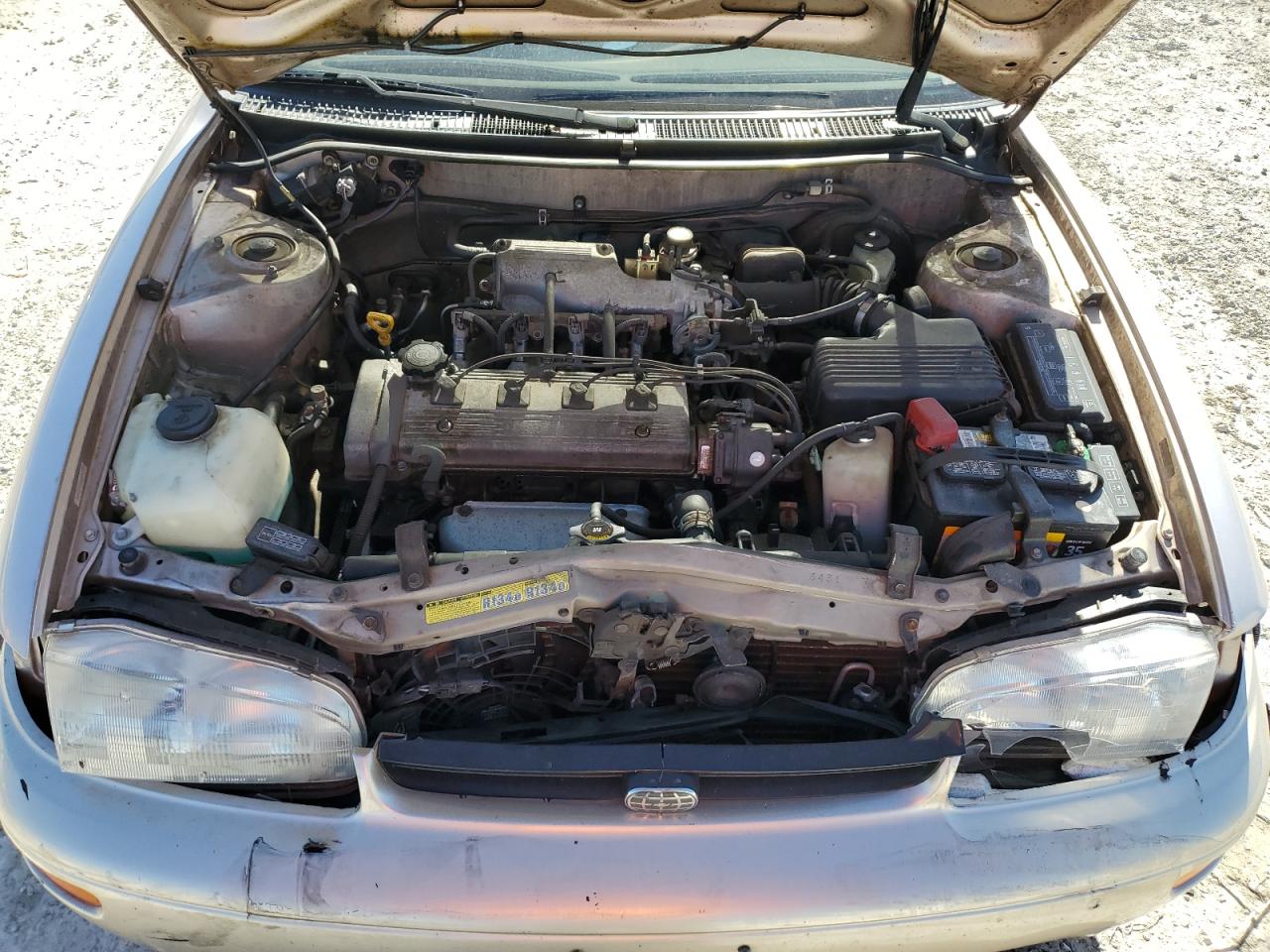 1996 GEO Prizm VIN 1Y1SK5267TZ068437 Copart auction photo, front end damage thumbnail 11