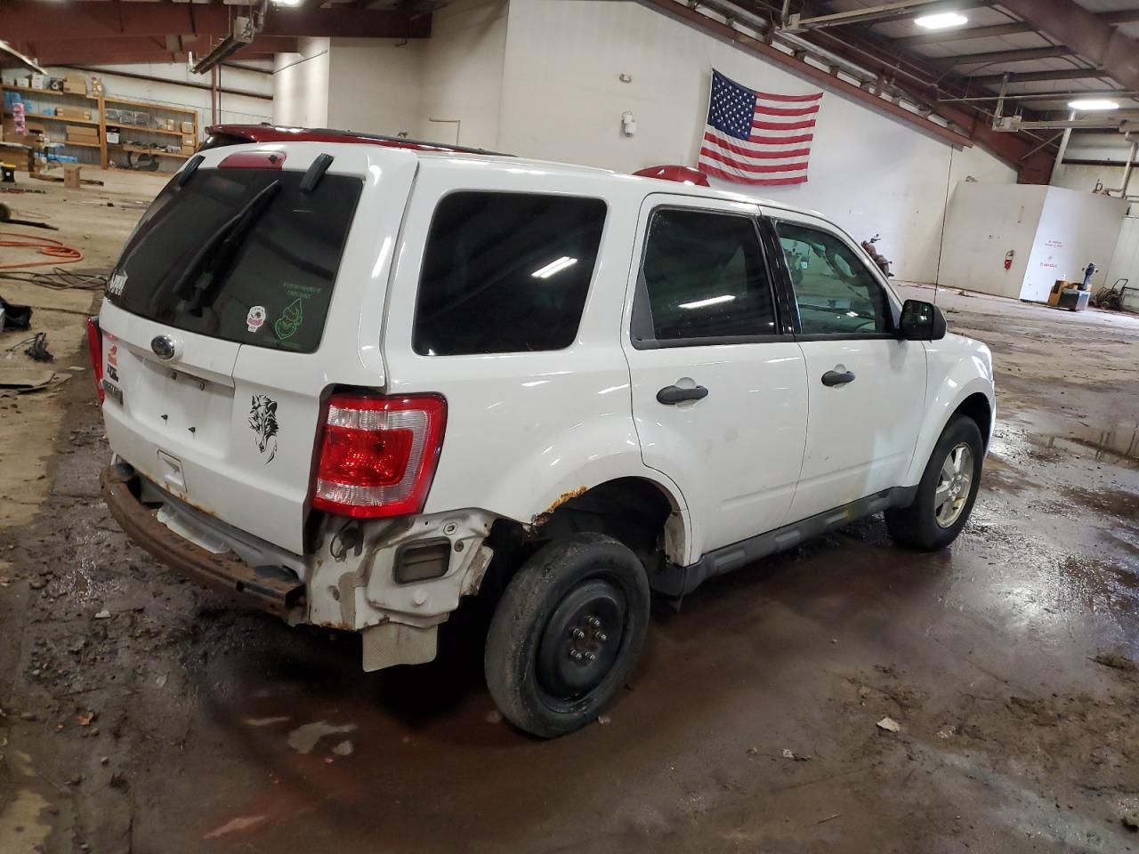 2010 Ford Escape VIN 1FMCU0C77AKB41031 Copart auction photo, side / rear end damage thumbnail 3