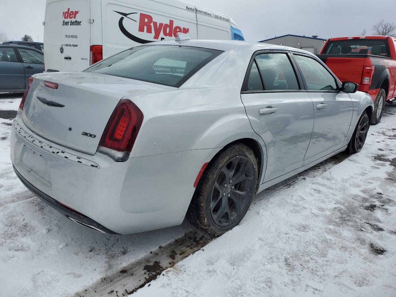 2020 Chrysler 300 VIN 2C3CCAAGXLH172062 Copart auction photo, front end / rear end damage thumbnail 3